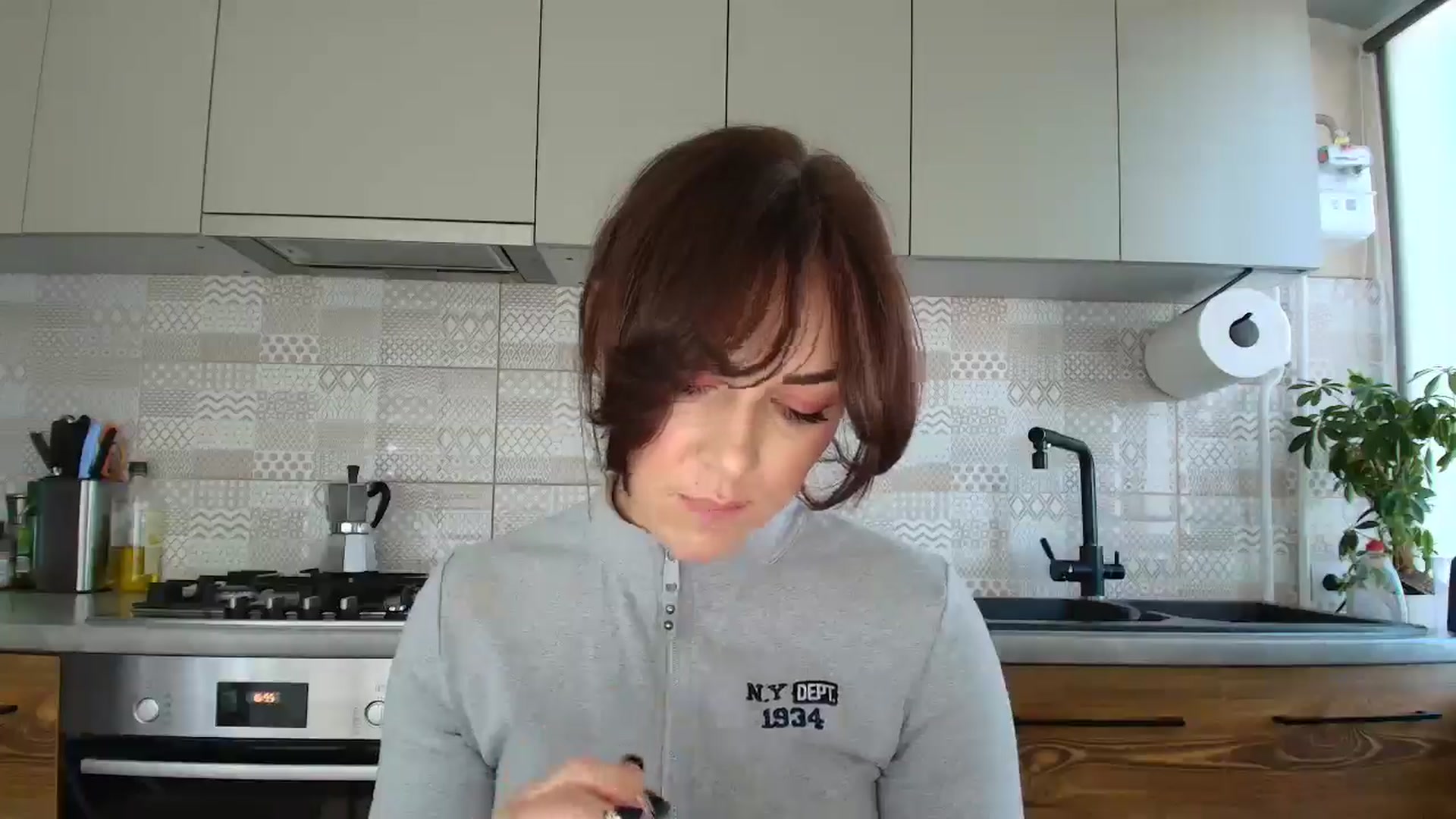 Gallery image thumbnail from MissNelly_'s myfreecams stream on, 11/14/2025, 12:44 image 14 of 20