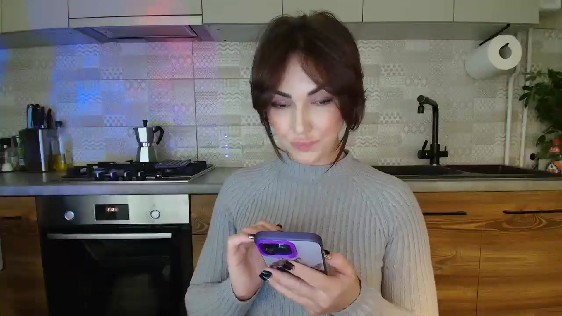 Gallery image thumbnail from MissNelly_'s myfreecams stream on, 11/15/2025, 17:30 image 6 of 20