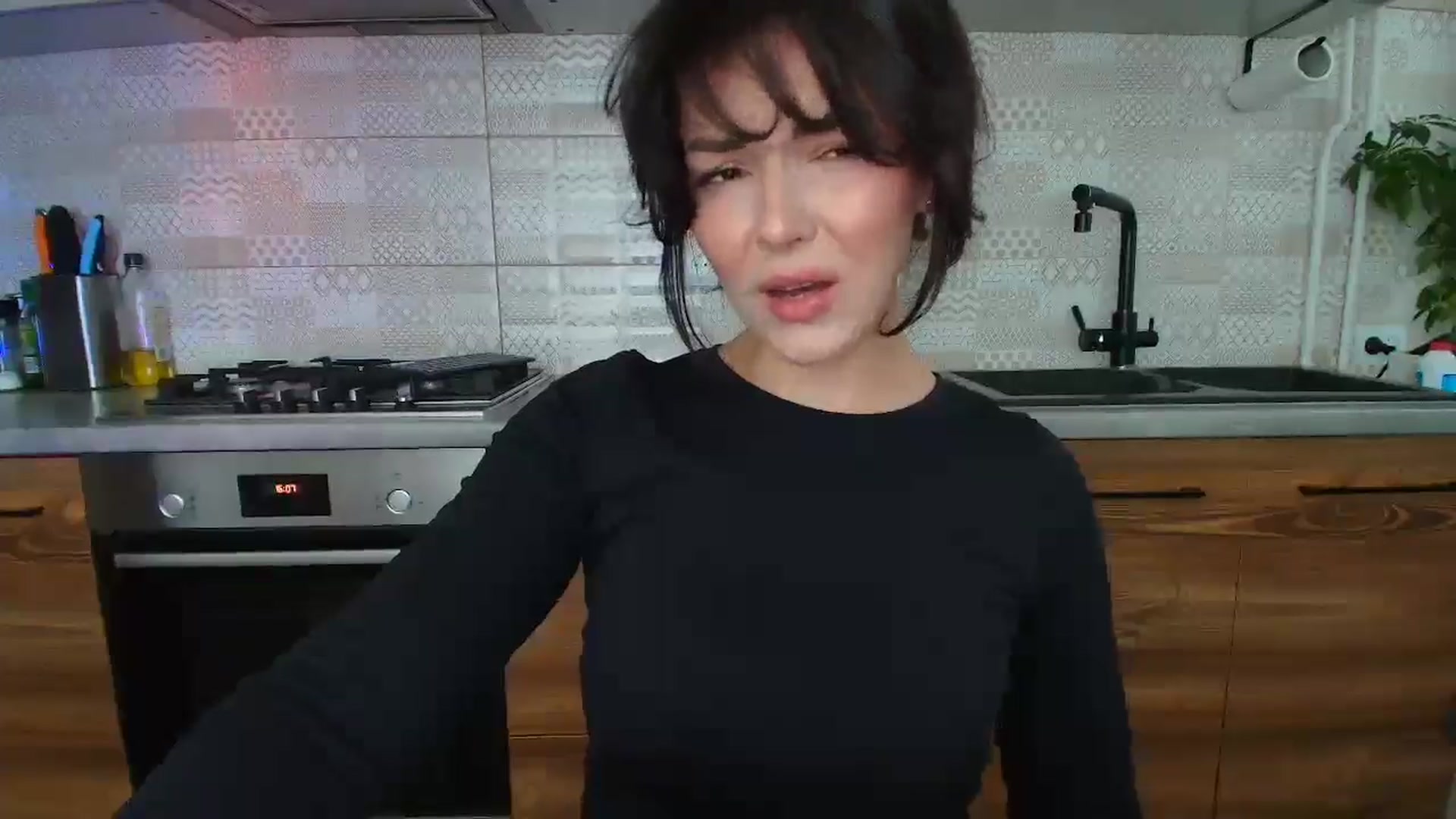 Gallery image thumbnail from MissNelly_'s myfreecams stream on, 11/20/2025, 10:11 image 7 of 20