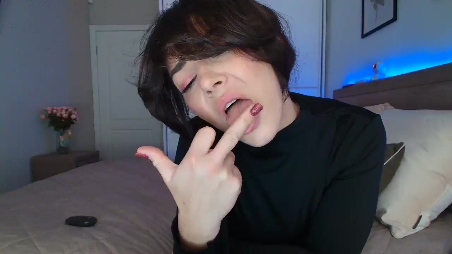 Gallery image thumbnail from MissNelly_'s myfreecams stream on, 11/22/2025, 15:17 image 3 of 20