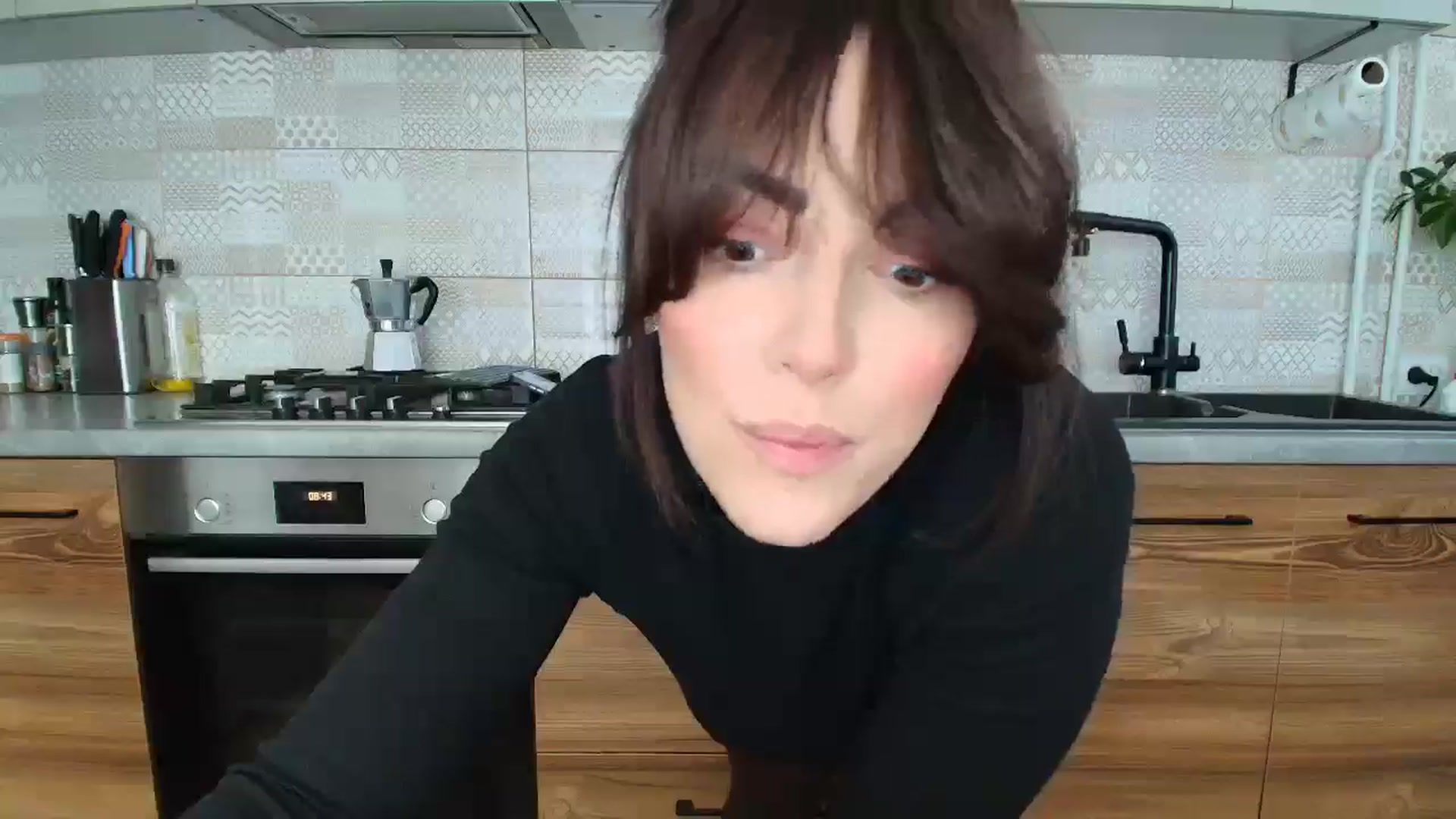 Gallery image thumbnail from MissNelly_'s myfreecams stream on, 12/08/2025, 13:13 image 14 of 20