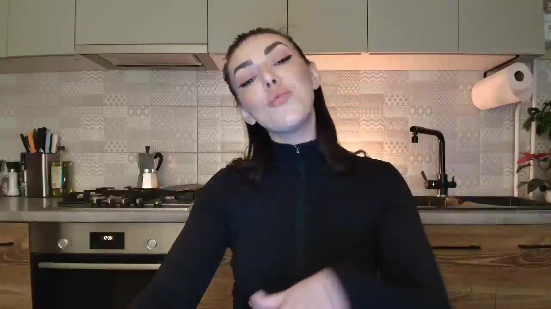 Gallery image thumbnail from MissNelly_'s myfreecams stream on, 12/29/2025, 14:45 image 17 of 20