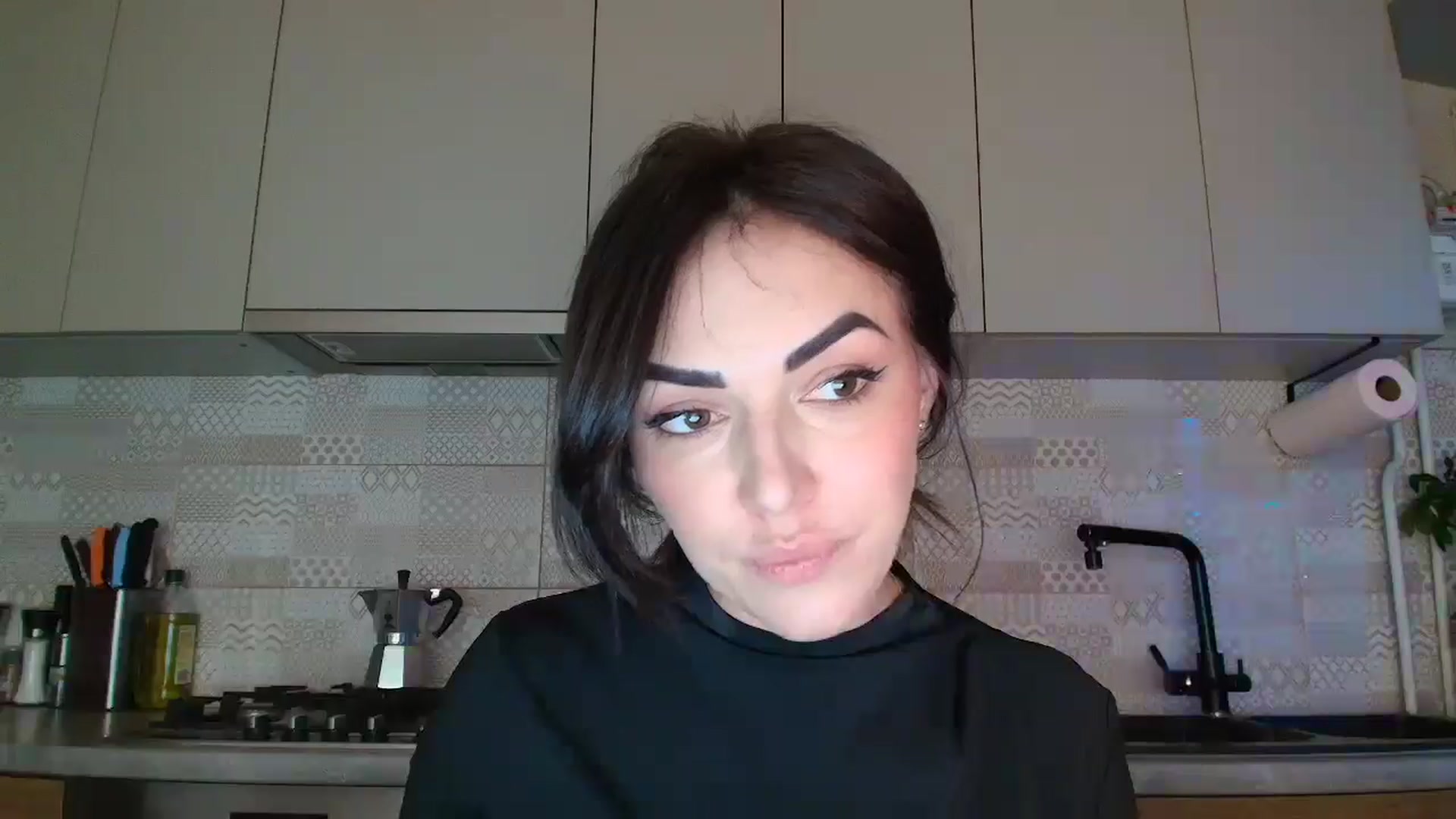 Gallery image thumbnail from MissNelly_'s myfreecams stream on, 12/30/2025, 16:20 image 17 of 20