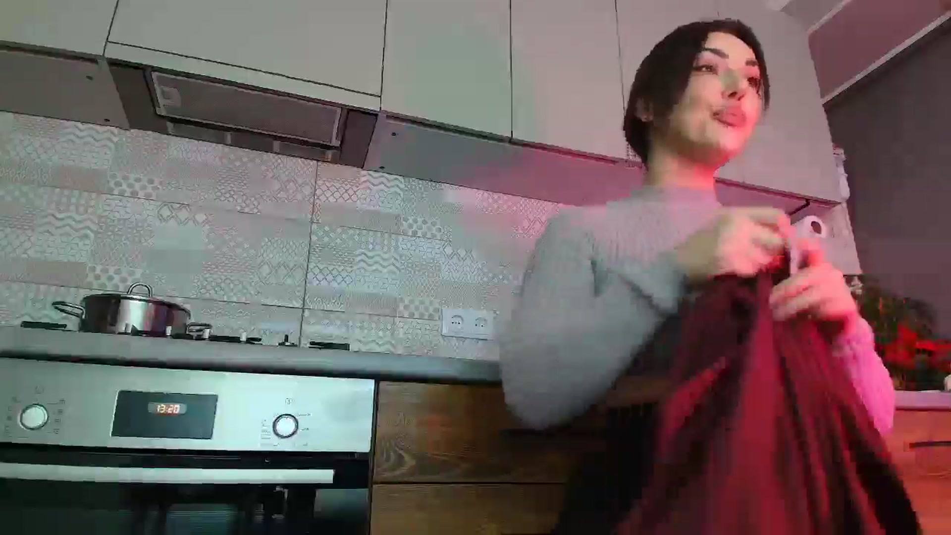 Gallery image thumbnail from MissNelly_'s myfreecams stream on, 12/31/2025, 15:55 image 8 of 20