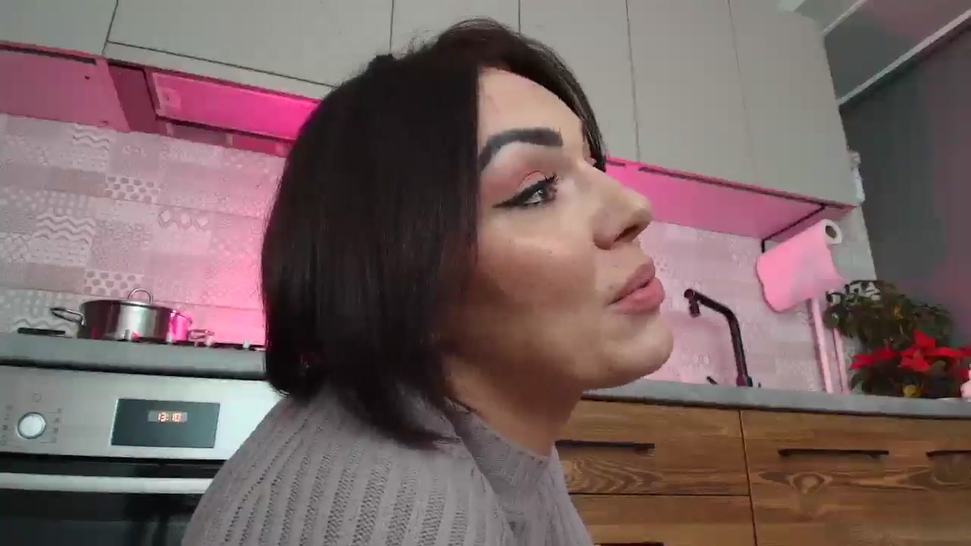 Gallery image thumbnail from MissNelly_'s myfreecams stream on, 12/31/2025, 15:55 image 4 of 20