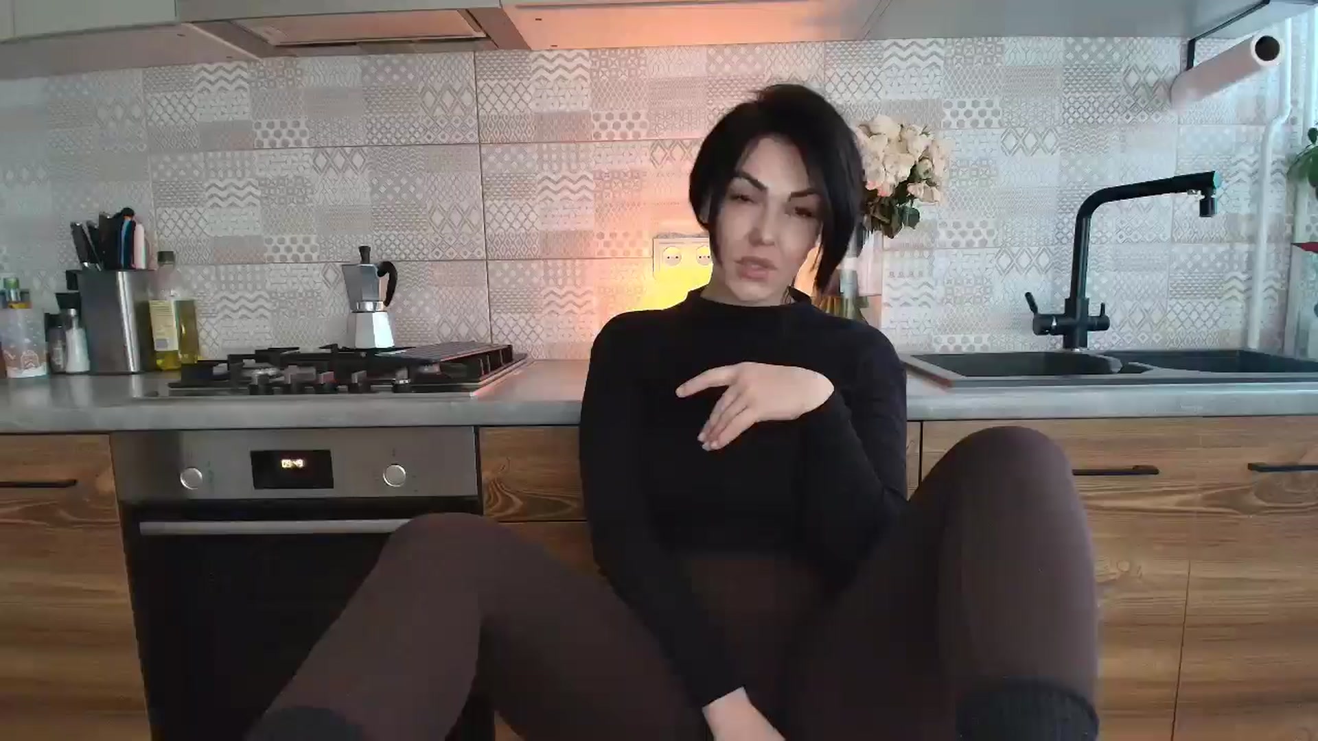 Gallery image thumbnail from MissNelly_'s myfreecams stream on, 01/08/2026, 15:57 image 10 of 20