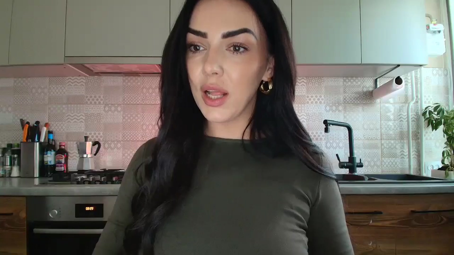 Gallery image thumbnail from MissNelly_'s myfreecams stream on, 04/19/2026, 13:52 image 11 of 20