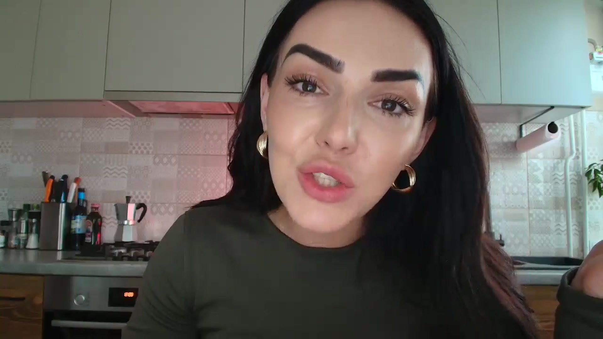 Gallery image thumbnail from MissNelly_'s myfreecams stream on, 04/19/2026, 16:26 image 2 of 20