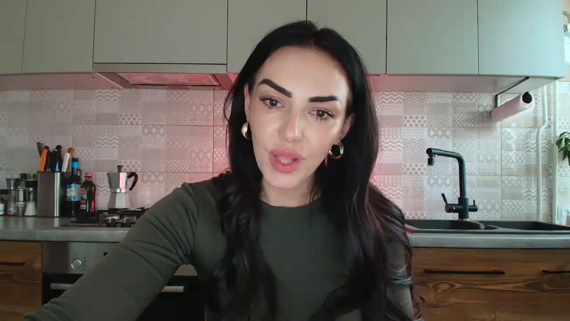 Gallery image thumbnail from MissNelly_'s myfreecams stream on, 04/19/2026, 16:26 image 3 of 20