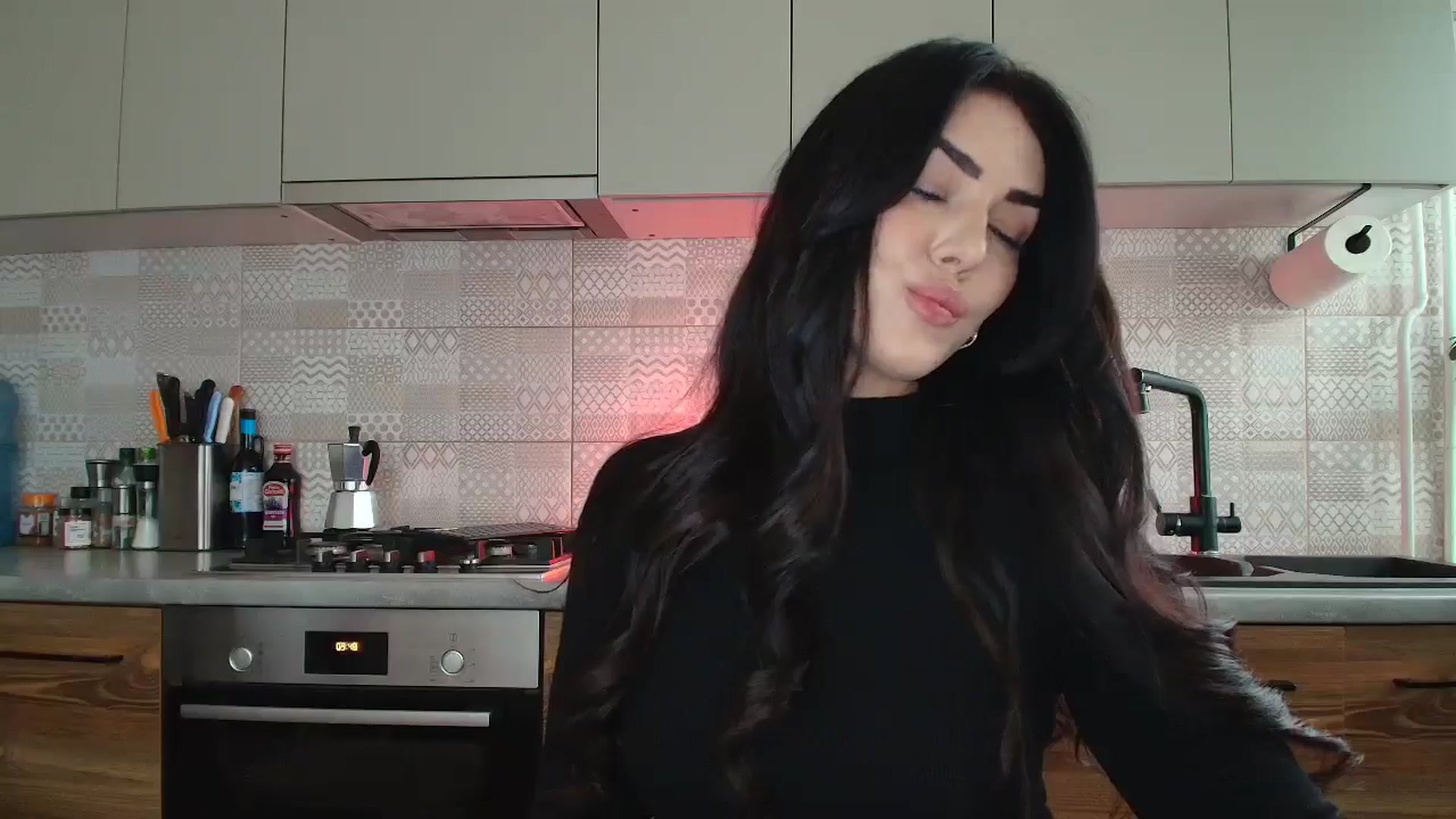 Gallery image thumbnail from MissNelly_'s myfreecams stream on, 04/20/2026, 16:58 image 2 of 20