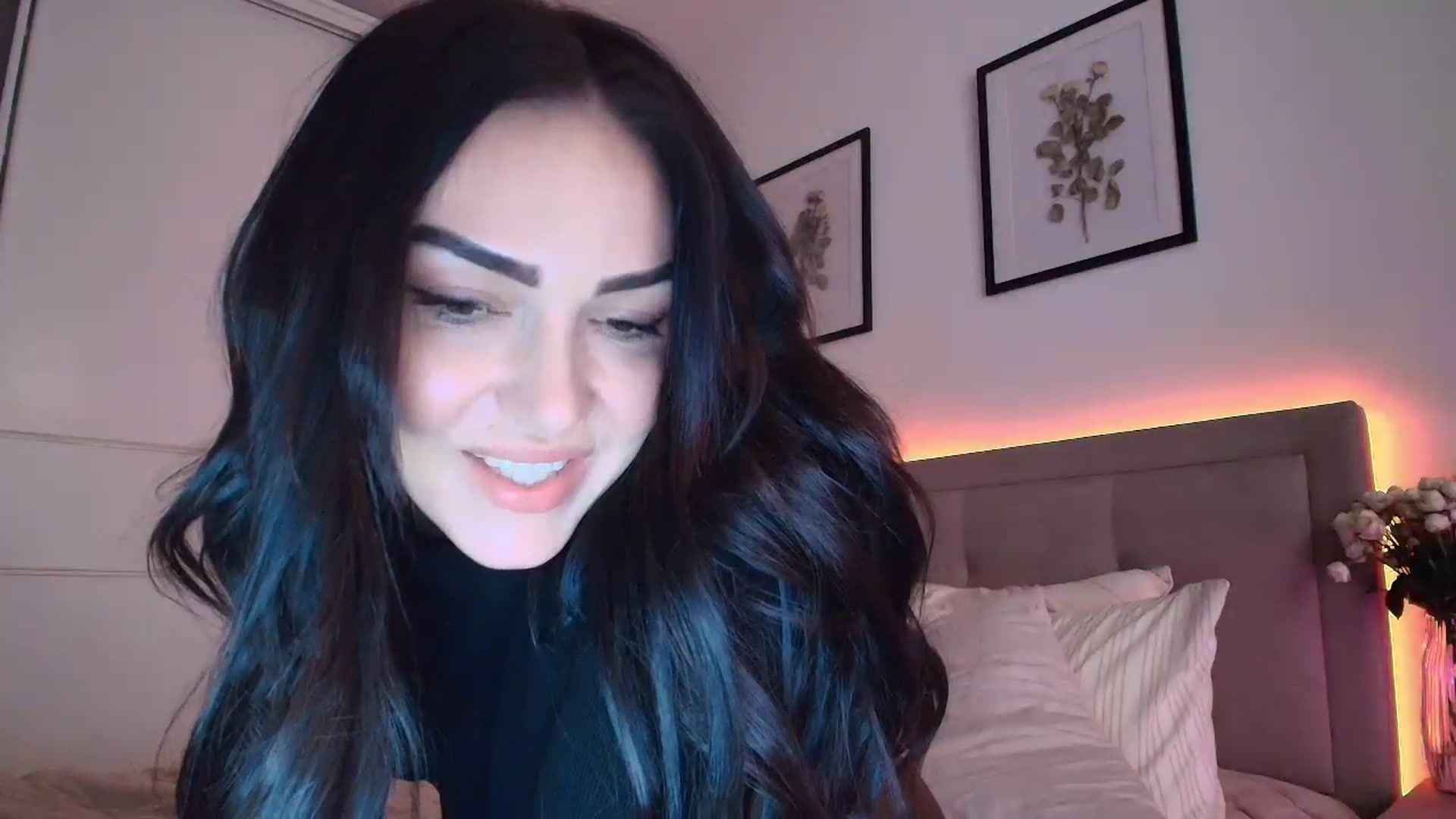 Gallery image thumbnail from MissNelly_'s myfreecams stream on, 04/25/2026, 15:59 image 18 of 20
