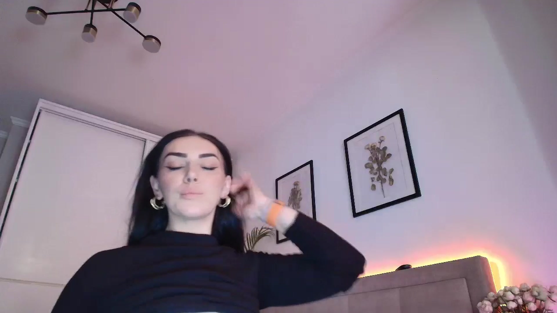 Gallery image thumbnail from MissNelly_'s myfreecams stream on, 04/25/2026, 15:59 image 20 of 20