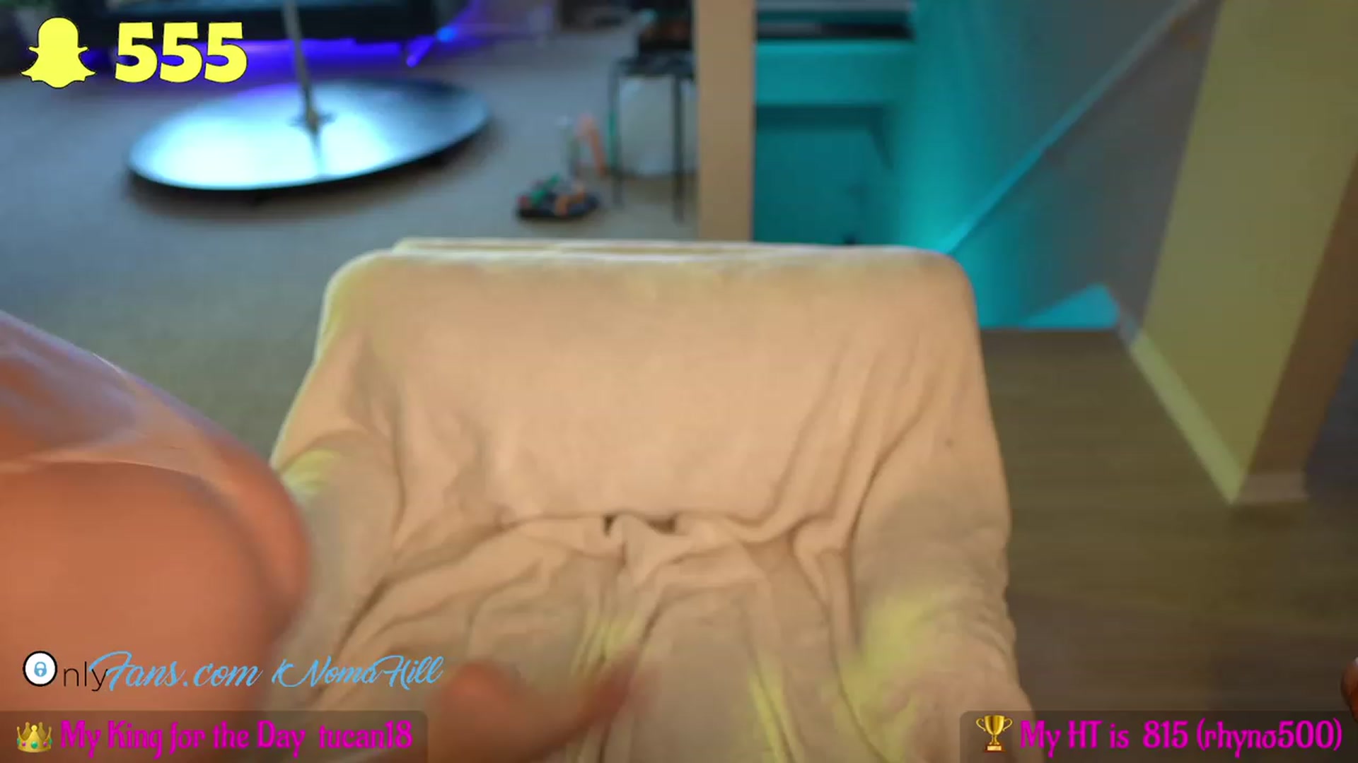 Gallery image thumbnail from MissNomaFrog's myfreecams stream on, 05/31/2023, 24:12 image 13 of 20