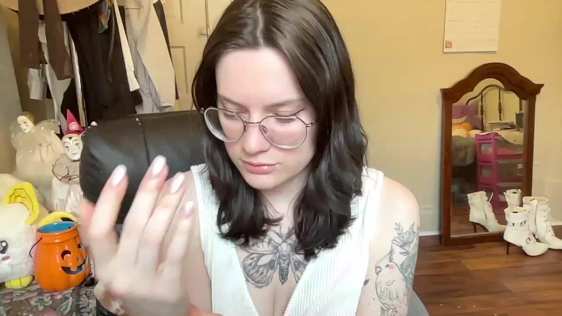 Gallery image thumbnail from MissOana1's myfreecams stream on, 04/16/2023, 16:52 image 20 of 20