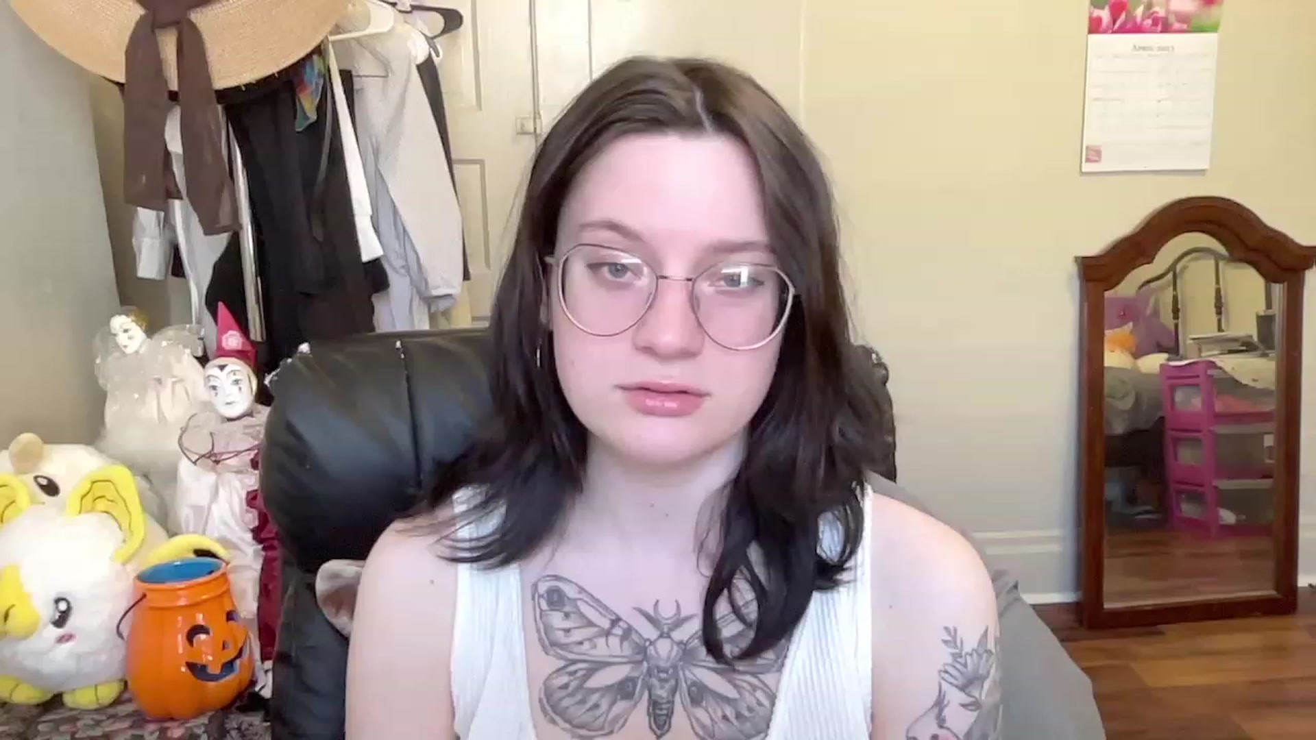 Gallery image thumbnail from MissOana1's myfreecams stream on, 04/16/2023, 16:52 image 4 of 20