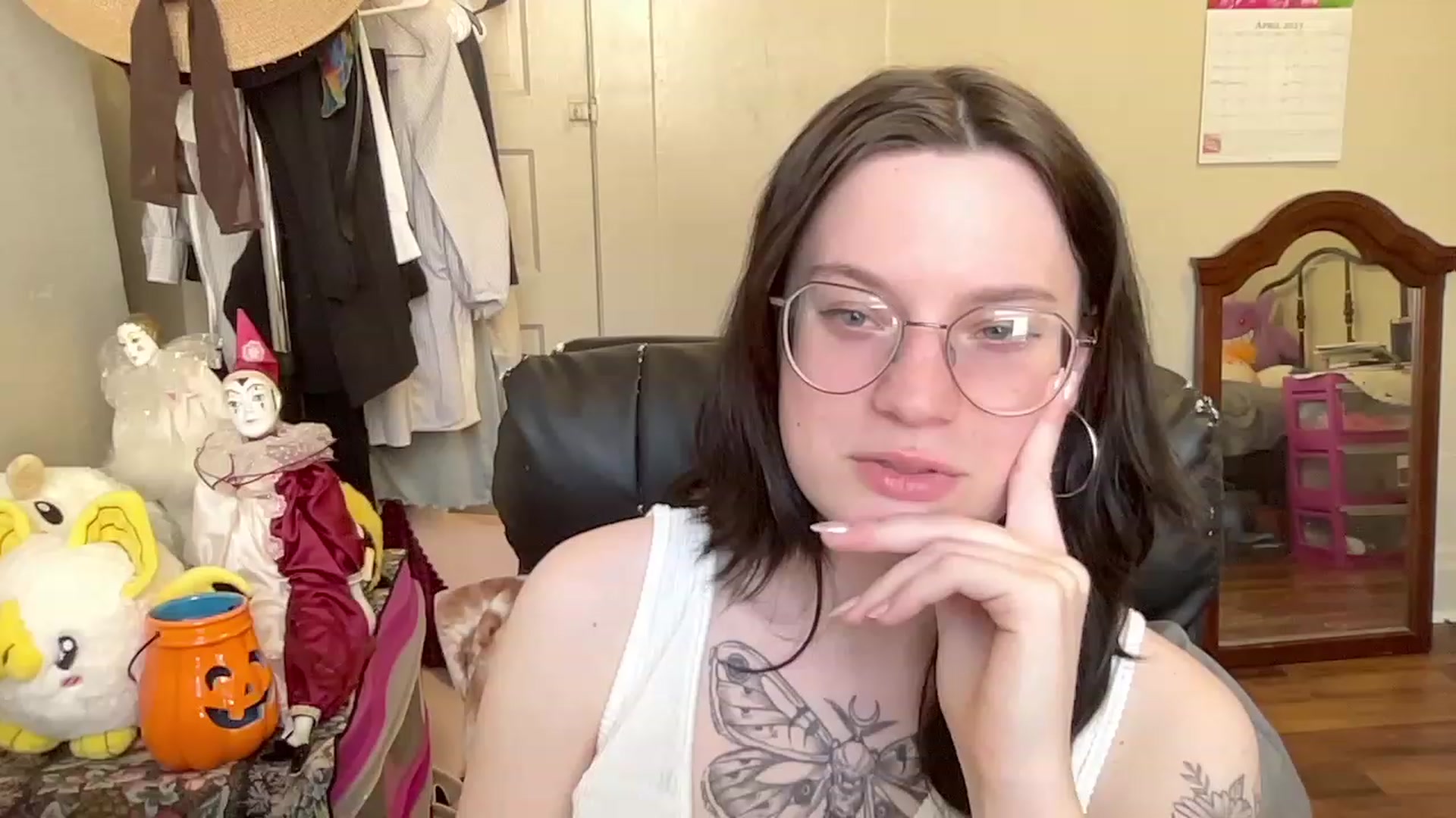 Gallery image thumbnail from MissOana1's myfreecams stream on, 04/16/2023, 16:52 image 11 of 20