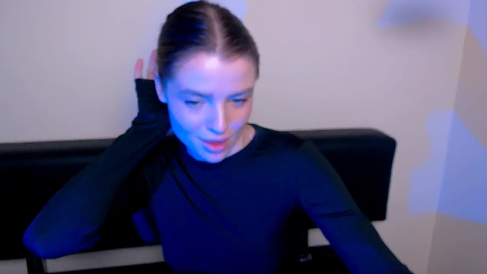Gallery image thumbnail from MissOli_'s myfreecams stream on, 12/20/2025, 11:36 image 4 of 20