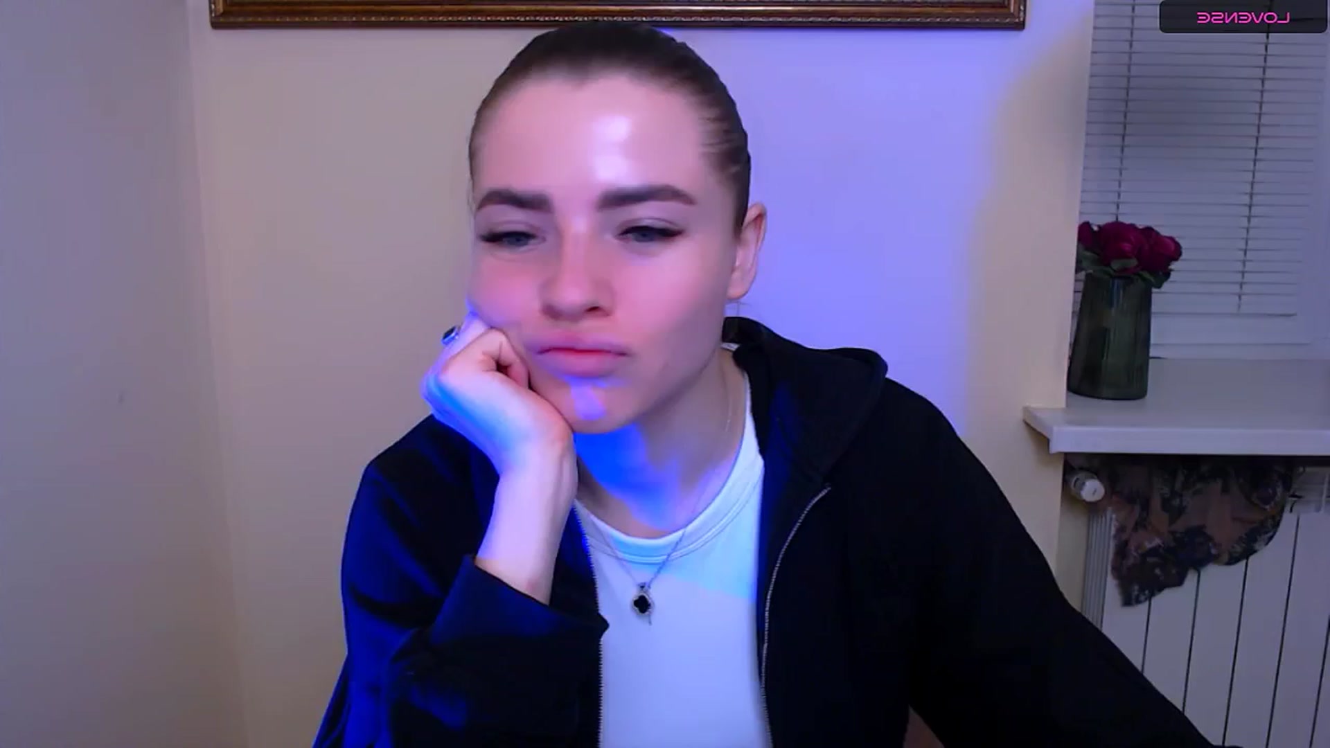 Gallery image thumbnail from MissOli_'s myfreecams stream on, 12/23/2025, 13:53 image 15 of 20