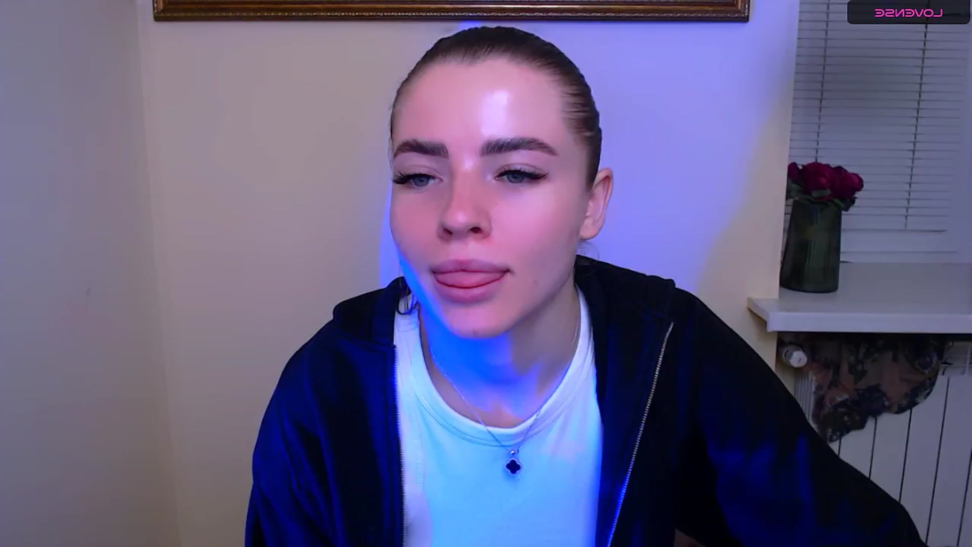 Gallery image thumbnail from MissOli_'s myfreecams stream on, 12/23/2025, 14:53 image 5 of 20