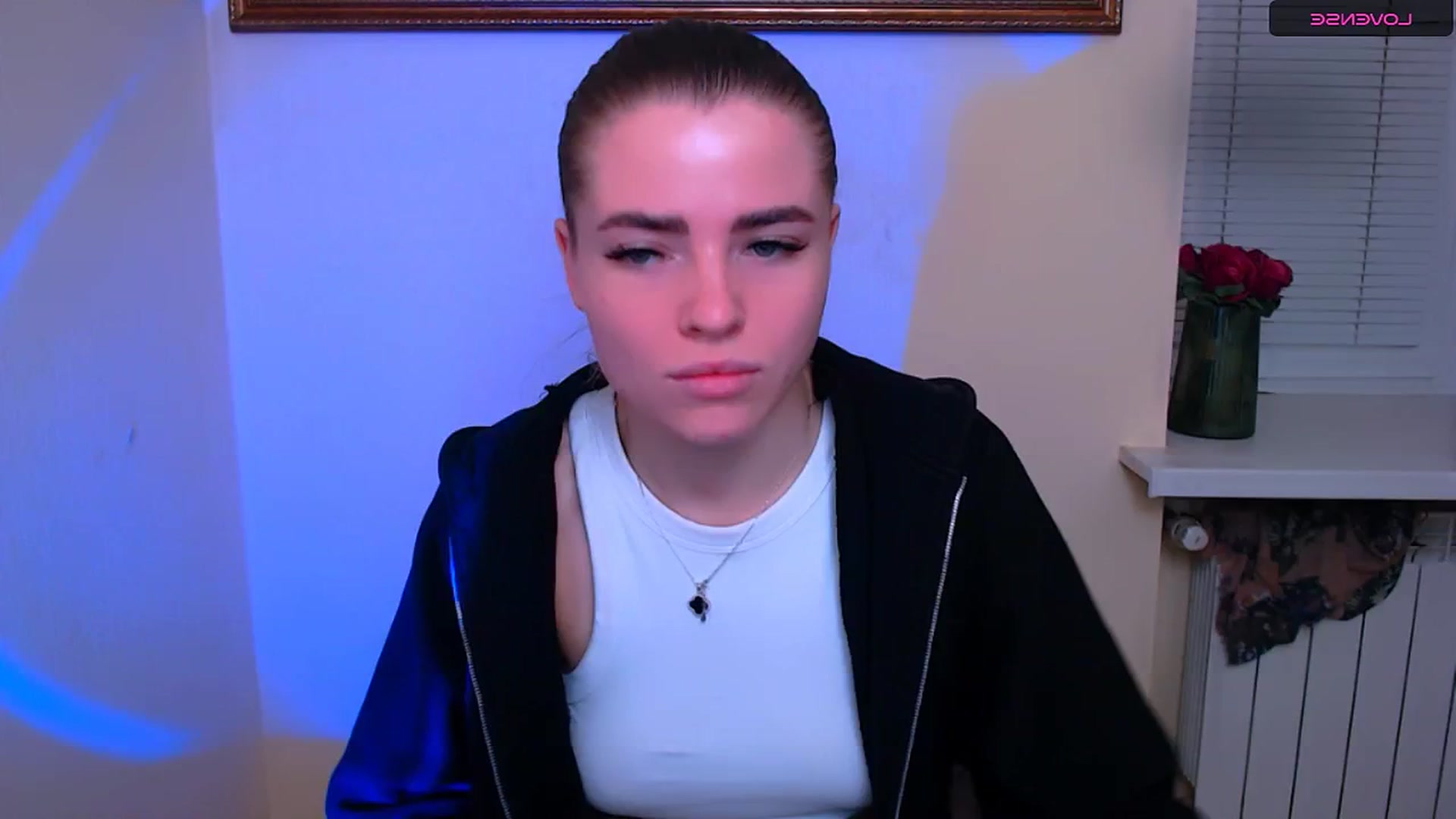 Gallery image thumbnail from MissOli_'s myfreecams stream on, 12/23/2025, 16:35 image 18 of 20