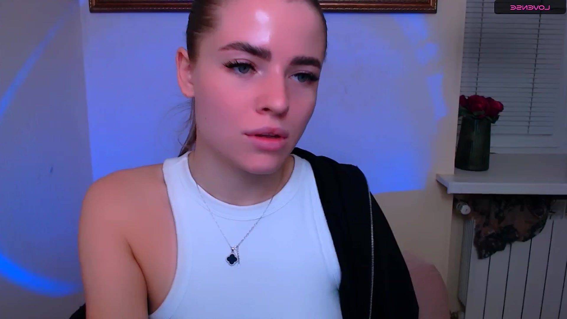Gallery image thumbnail from MissOli_'s myfreecams stream on, 12/23/2025, 16:35 image 16 of 20