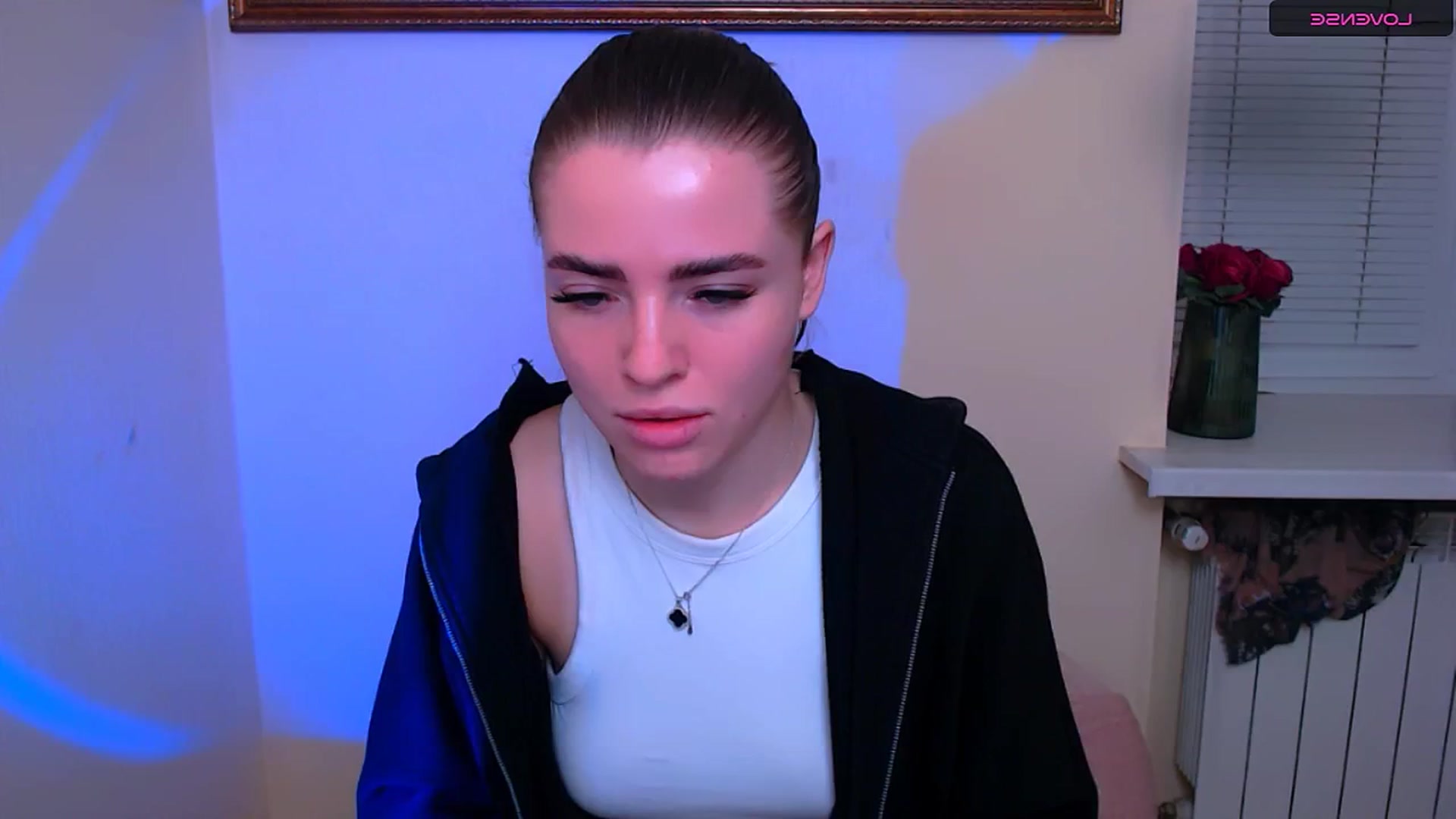 Gallery image thumbnail from MissOli_'s myfreecams stream on, 12/23/2025, 16:35 image 20 of 20