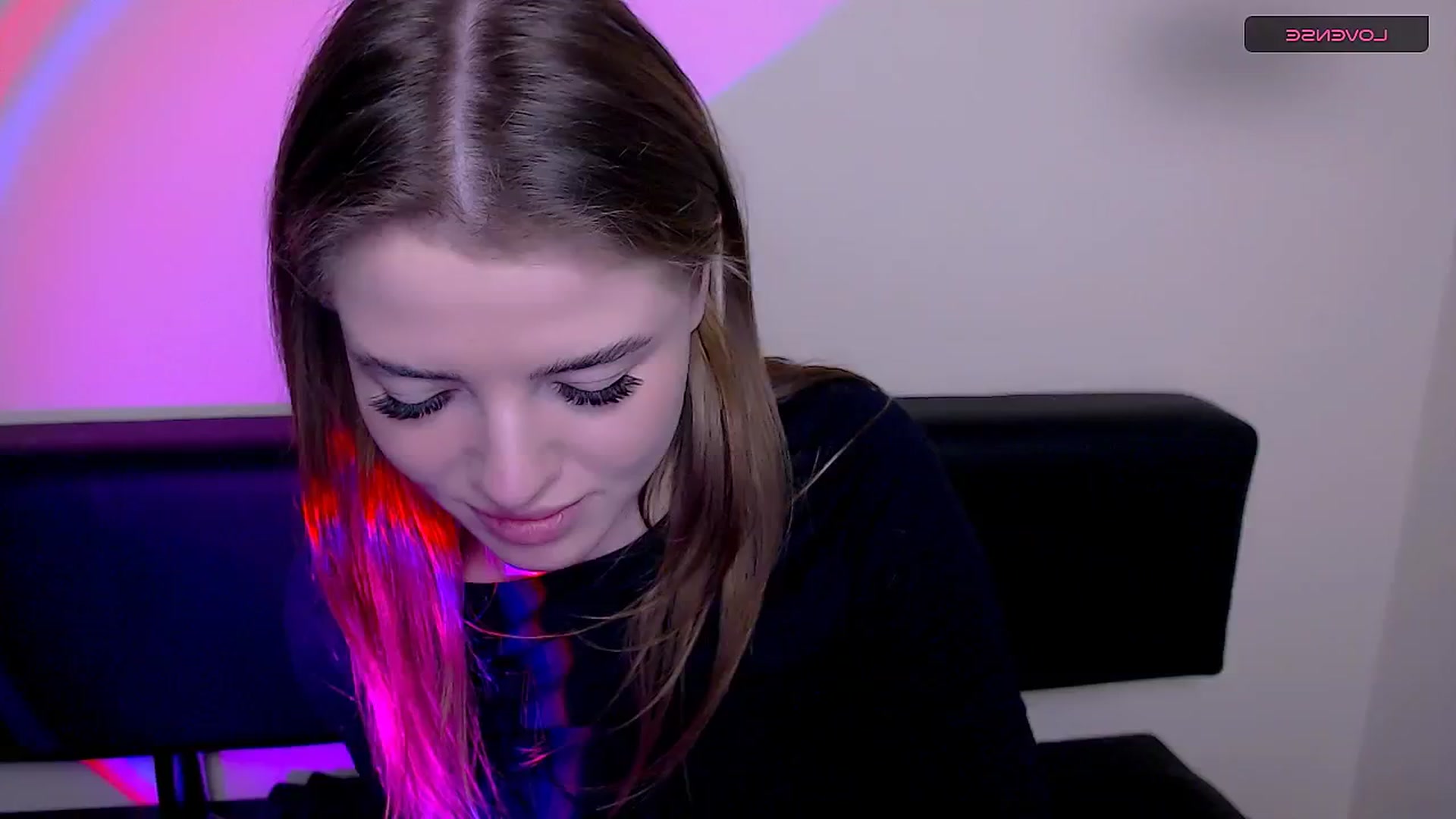 Gallery image thumbnail from MissOli_'s myfreecams stream on, 12/30/2025, 11:41 image 20 of 20