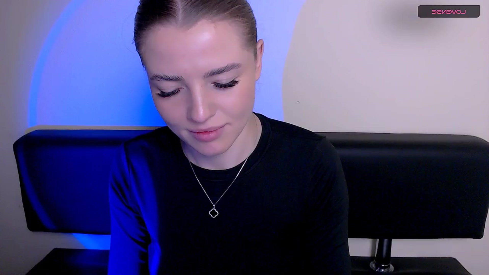 Gallery image thumbnail from MissOli_'s myfreecams stream on, 01/02/2026, 11:54 image 13 of 20