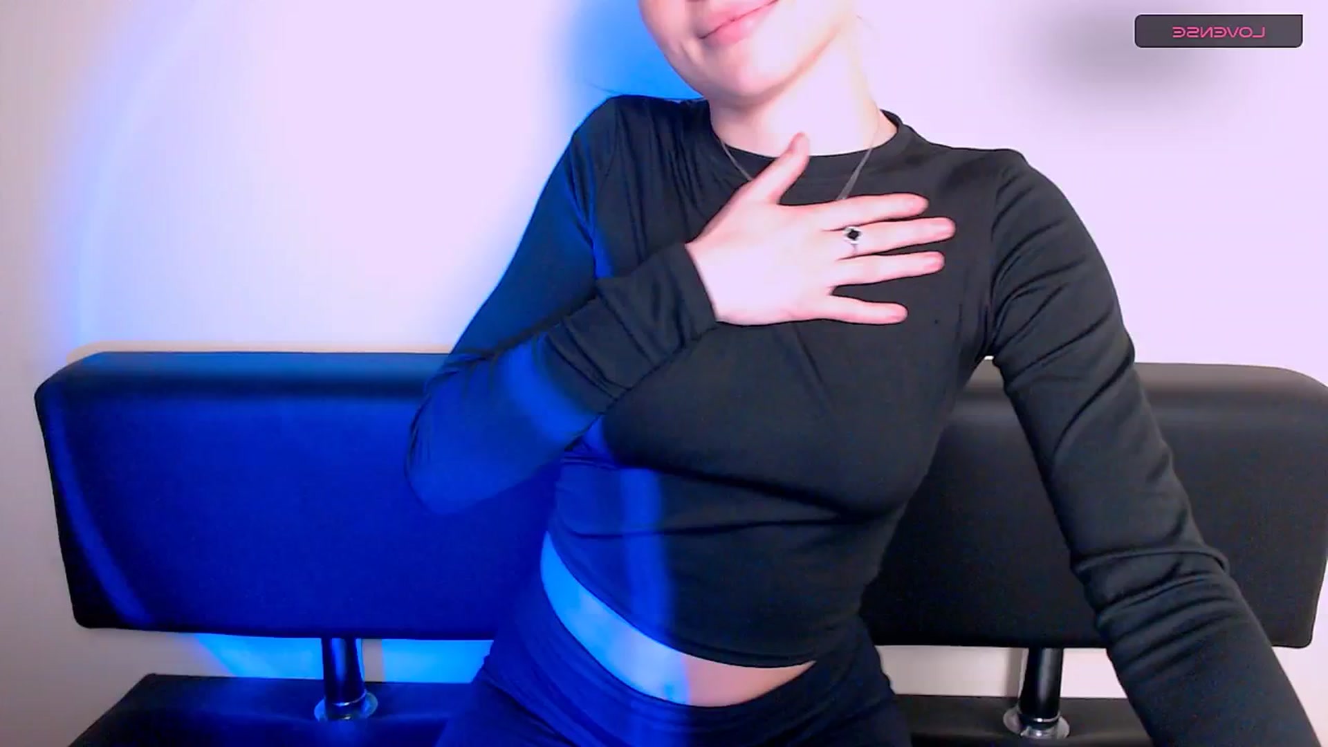 Gallery image thumbnail from MissOli_'s myfreecams stream on, 01/02/2026, 11:54 image 11 of 20