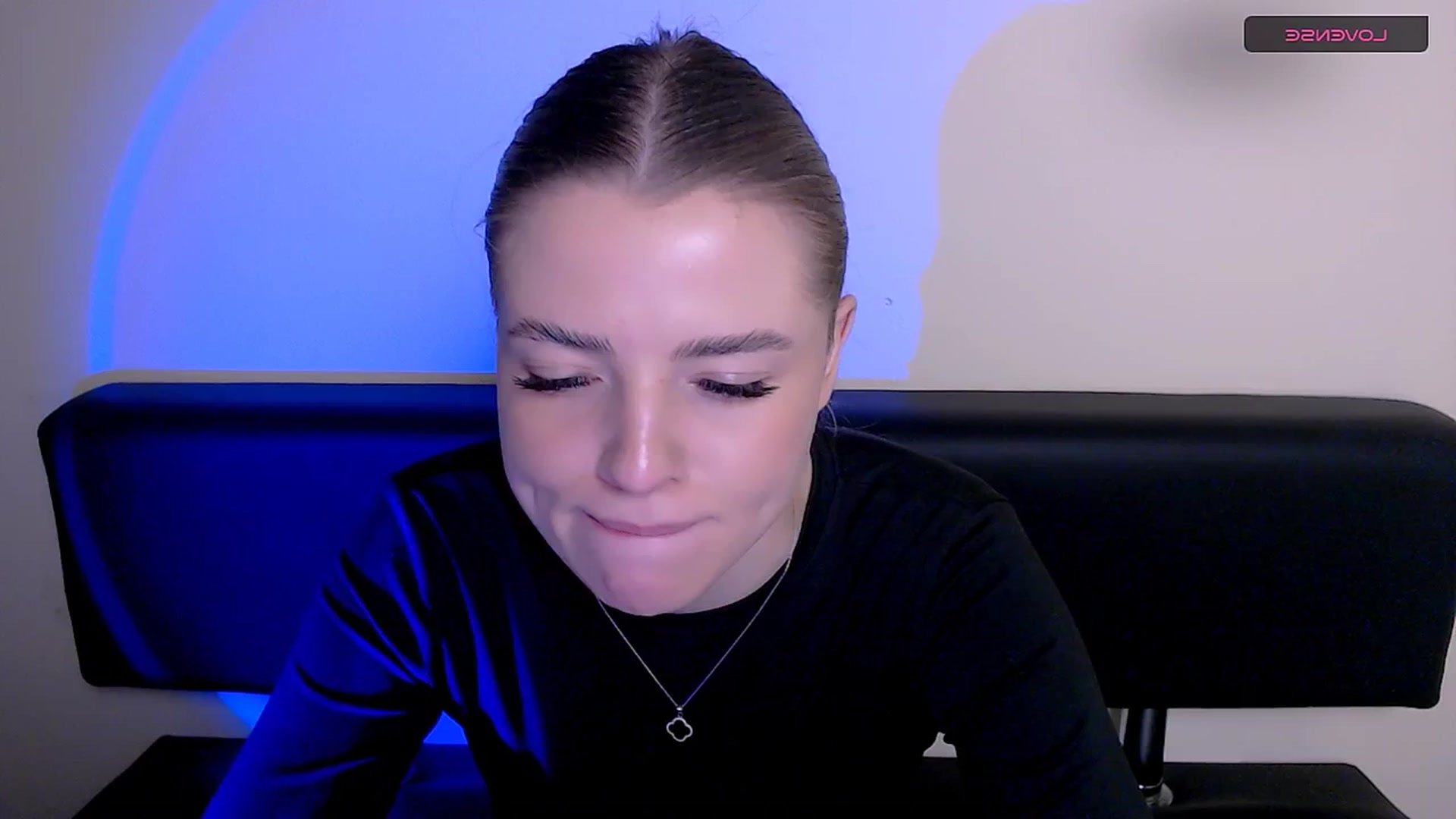 Gallery image thumbnail from MissOli_'s myfreecams stream on, 01/02/2026, 12:19 image 5 of 20