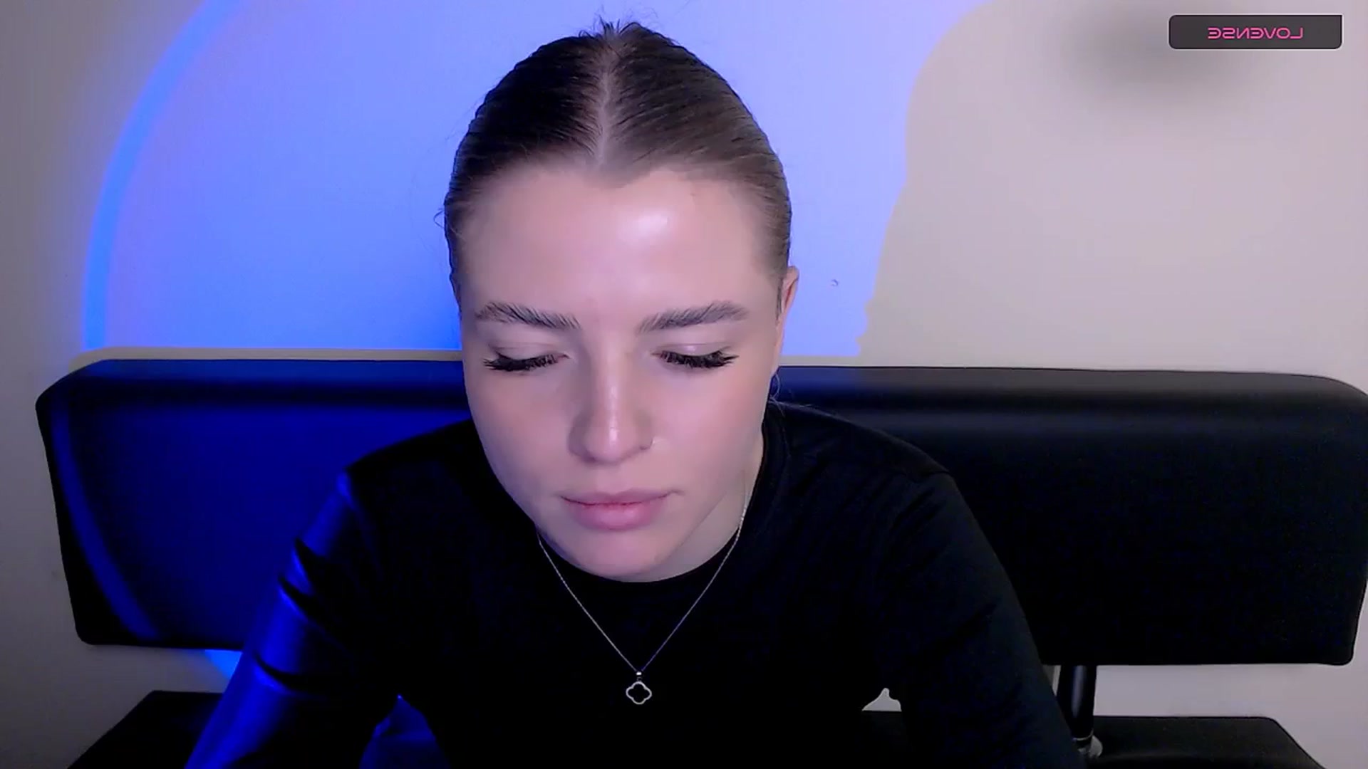 Gallery image thumbnail from MissOli_'s myfreecams stream on, 01/02/2026, 12:19 image 6 of 20