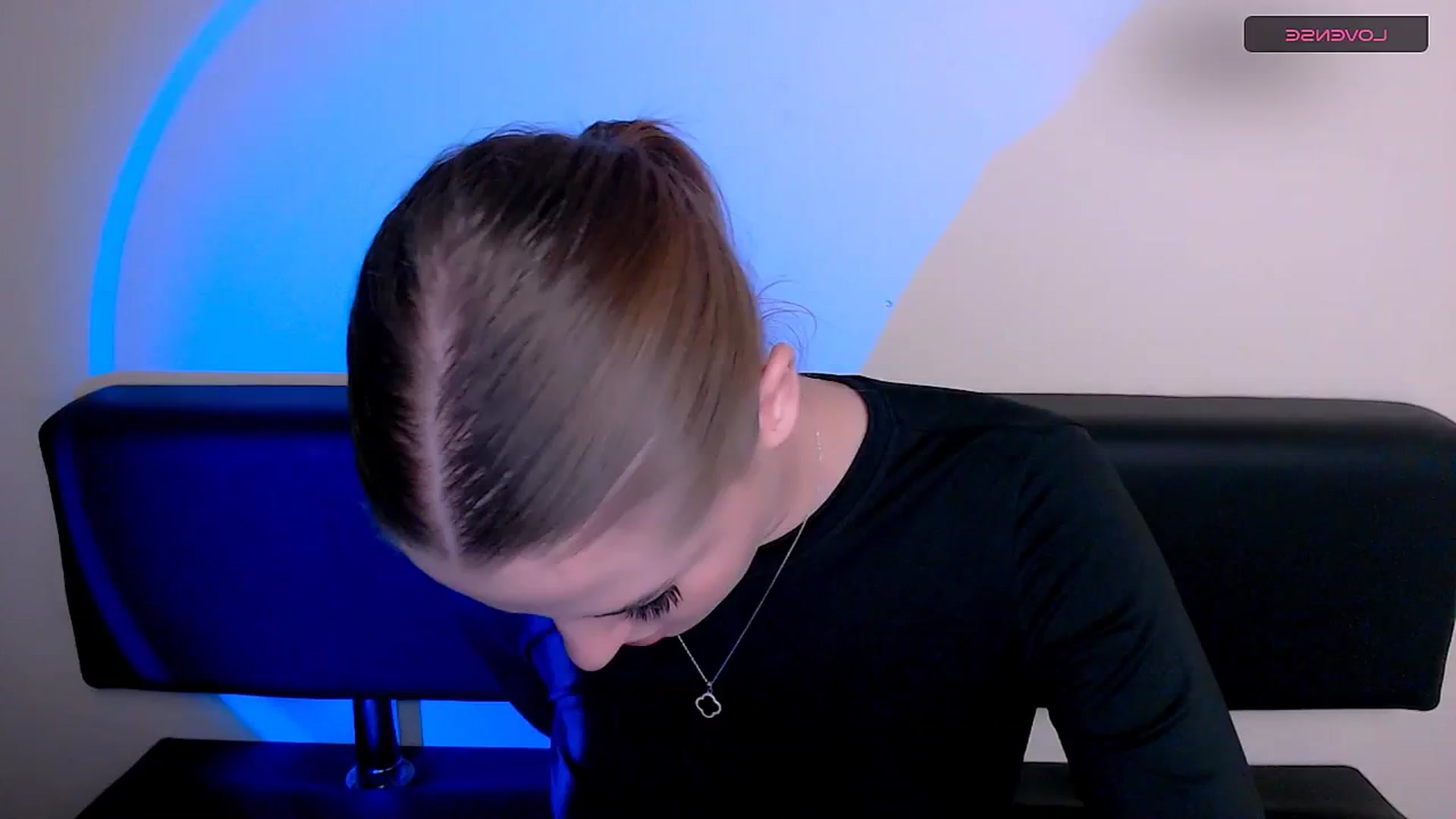 Gallery image thumbnail from MissOli_'s myfreecams stream on, 01/02/2026, 12:19 image 10 of 20