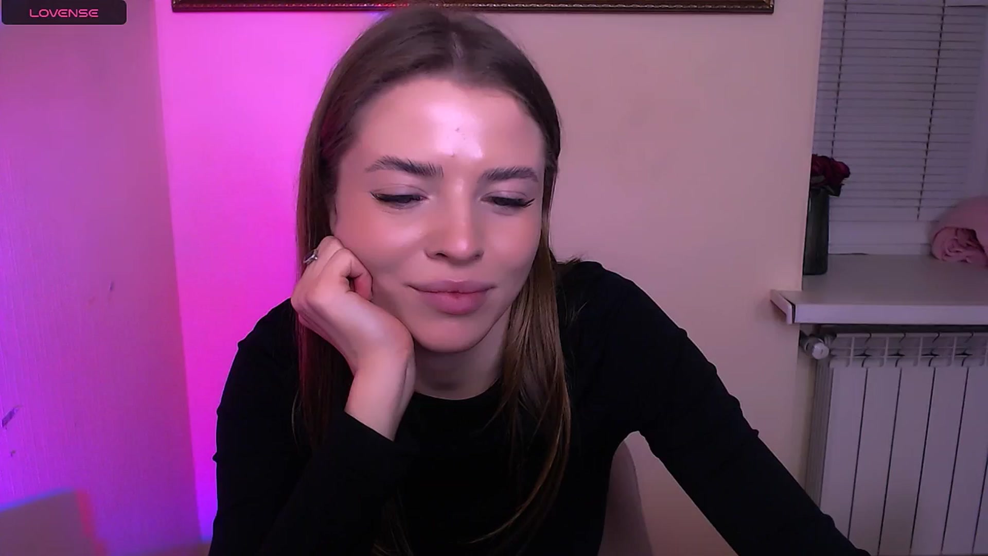 Gallery image thumbnail from MissOli_'s myfreecams stream on, 01/04/2026, 18:23 image 11 of 20