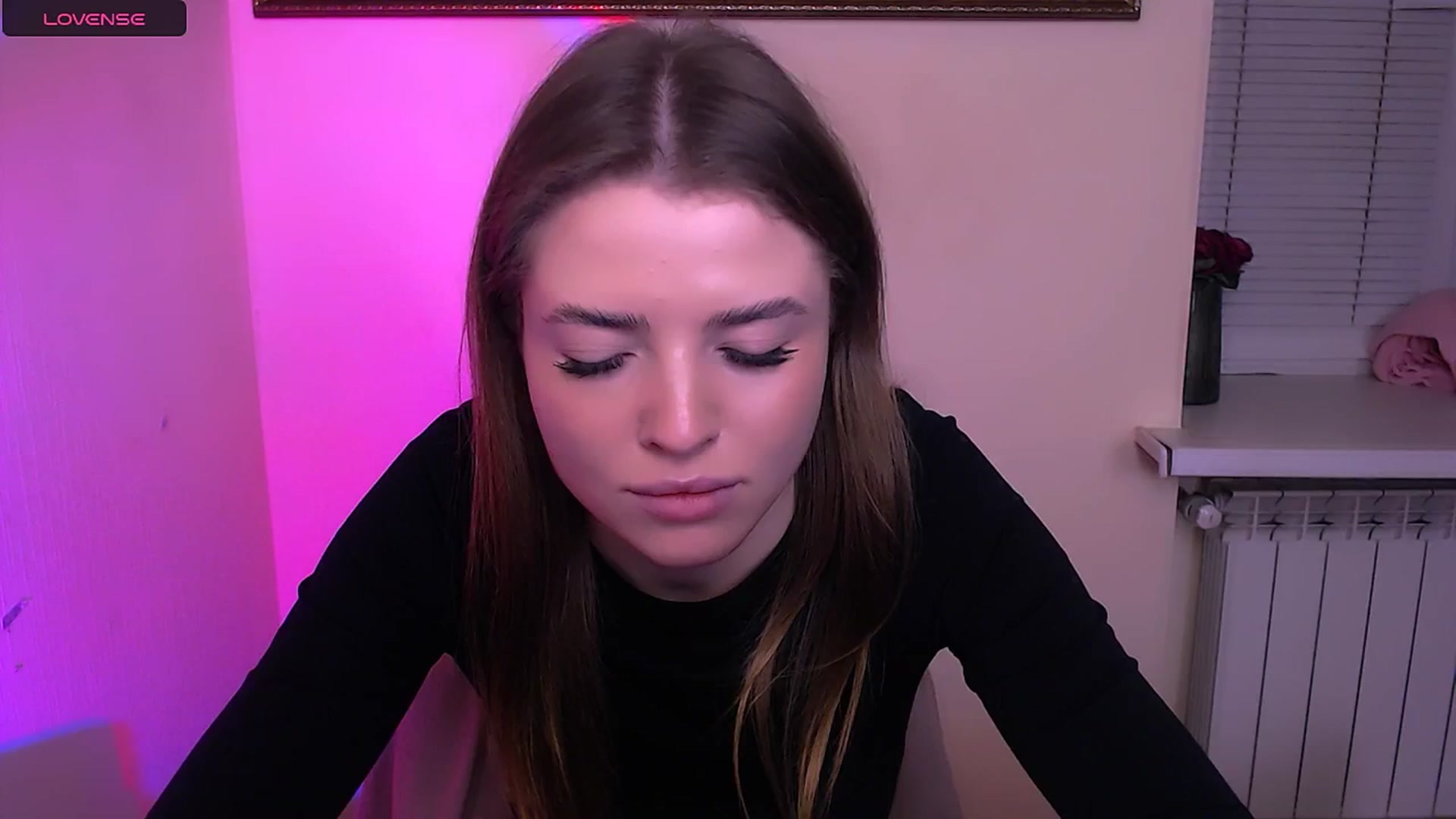 Gallery image thumbnail from MissOli_'s myfreecams stream on, 01/04/2026, 18:23 image 15 of 20