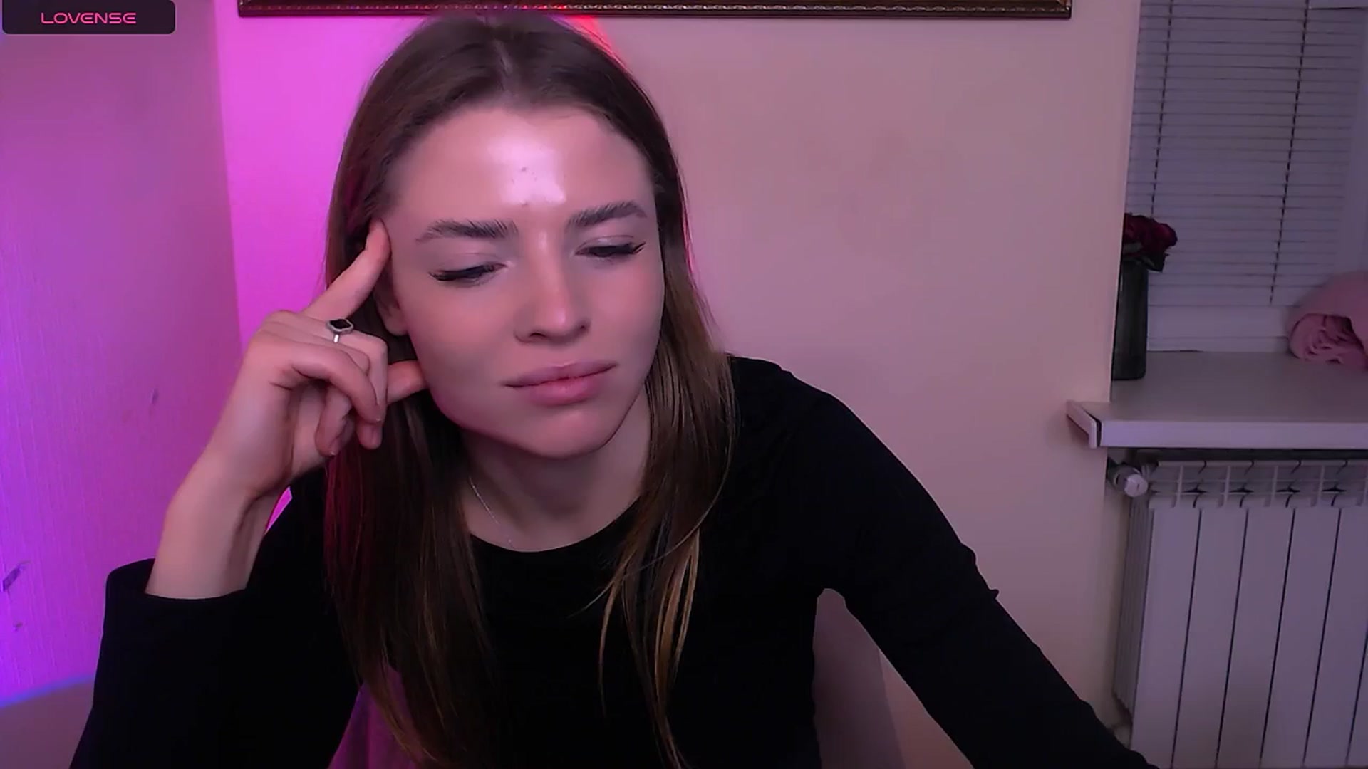 Gallery image thumbnail from MissOli_'s myfreecams stream on, 01/04/2026, 18:23 image 13 of 20