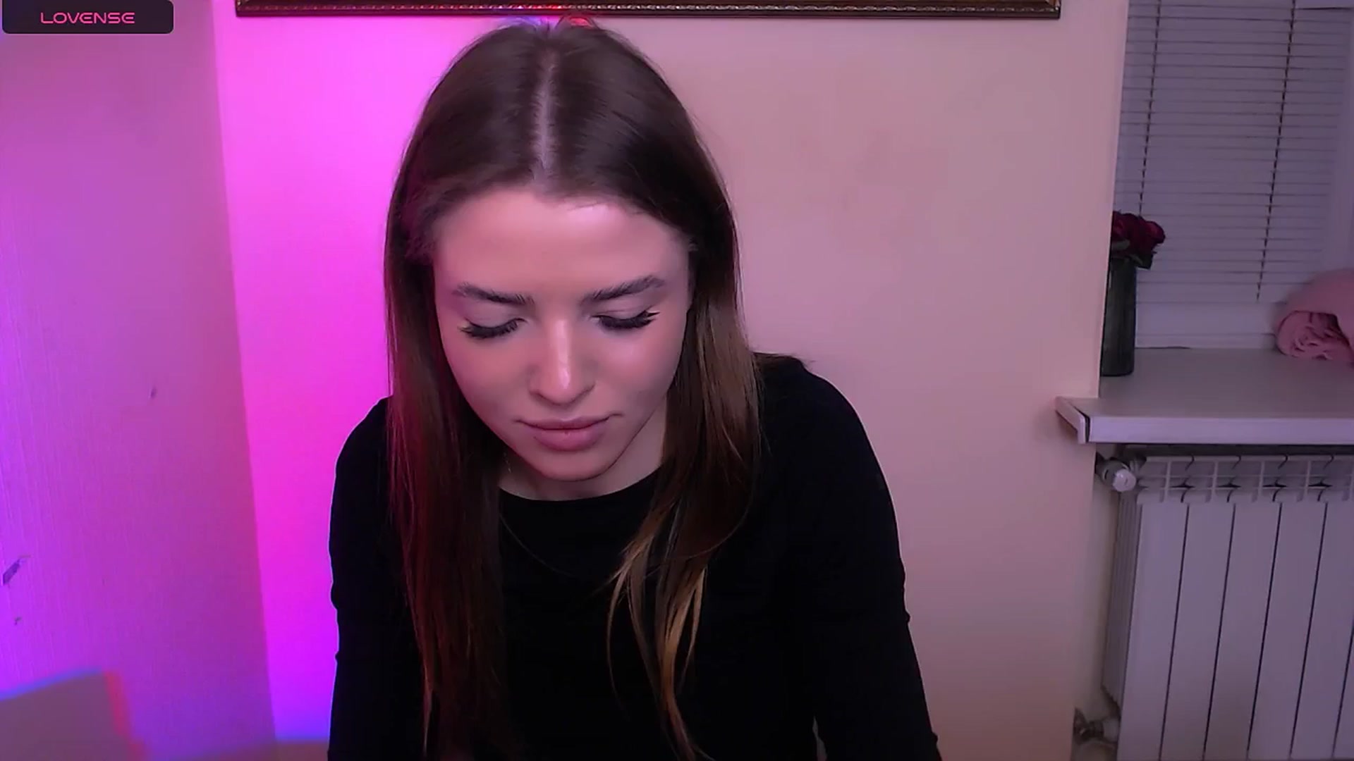 Gallery image thumbnail from MissOli_'s myfreecams stream on, 01/04/2026, 18:23 image 18 of 20