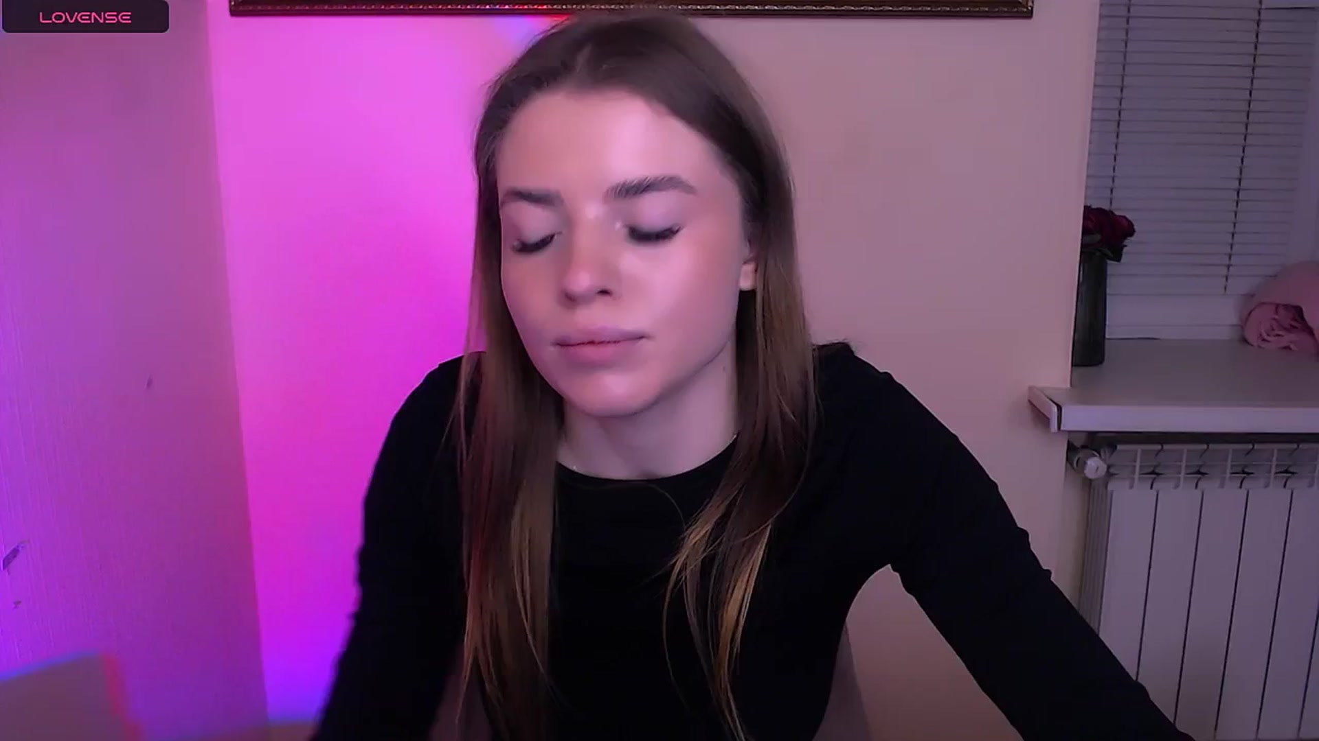 Gallery image thumbnail from MissOli_'s myfreecams stream on, 01/04/2026, 18:23 image 17 of 20