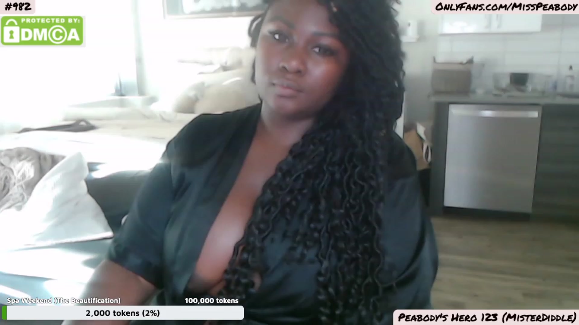 Gallery image thumbnail from MissPeabody's myfreecams stream on, 11/19/2022, 22:20 image 14 of 20