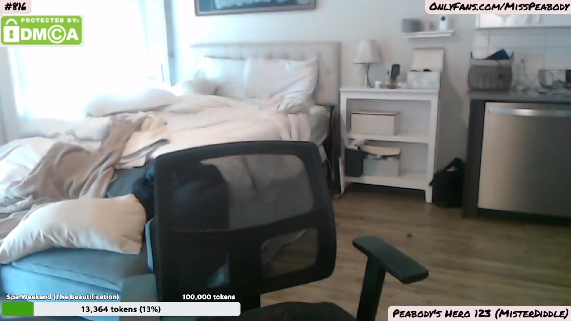 Gallery image thumbnail from MissPeabody's myfreecams stream on, 12/10/2022, 19:21 image 13 of 20
