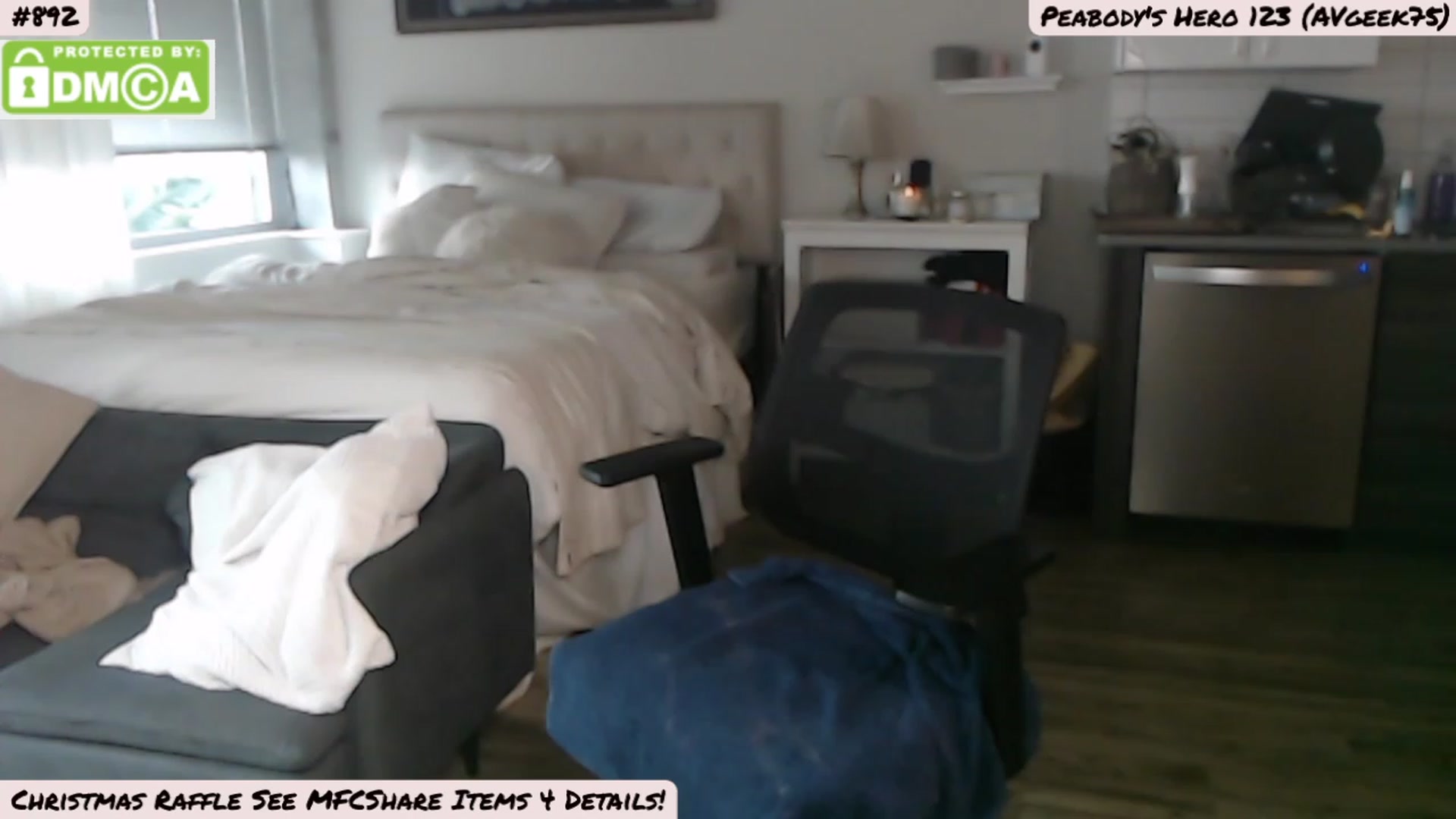 Gallery image thumbnail from MissPeabody's myfreecams stream on, 12/26/2022, 23:06 image 7 of 20