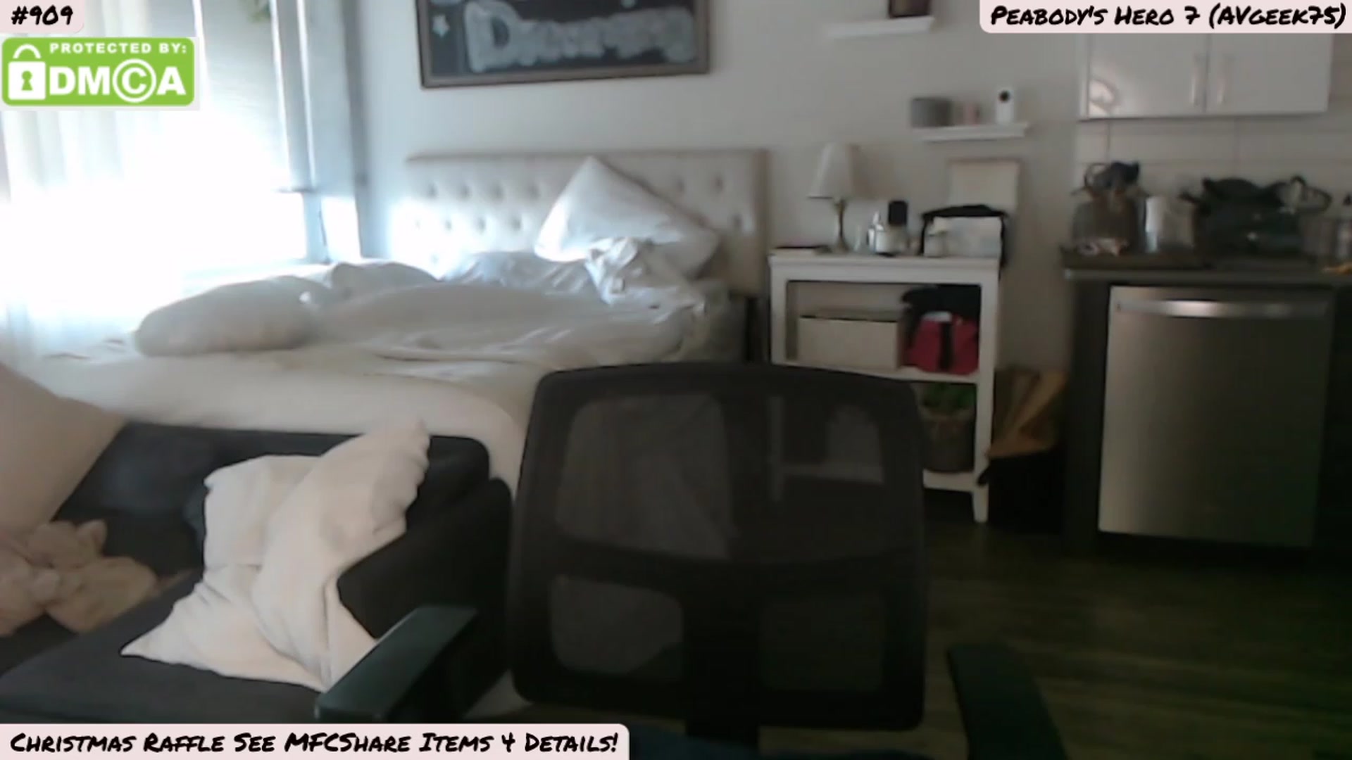 Gallery image thumbnail from MissPeabody's myfreecams stream on, 12/27/2022, 16:31 image 8 of 20