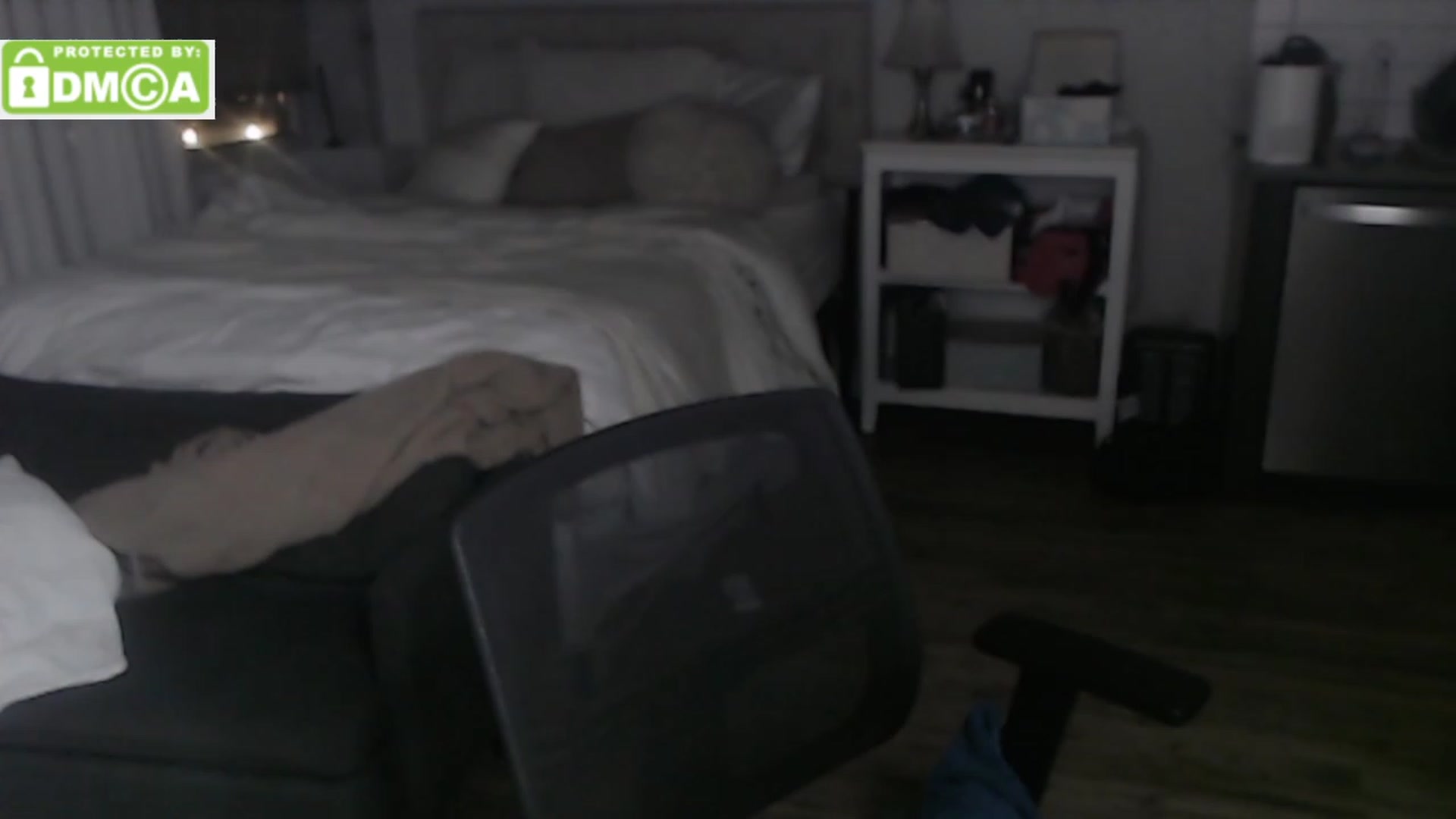 Gallery image thumbnail from MissPeabody's myfreecams stream on, 04/24/2023, 02:35 image 3 of 20