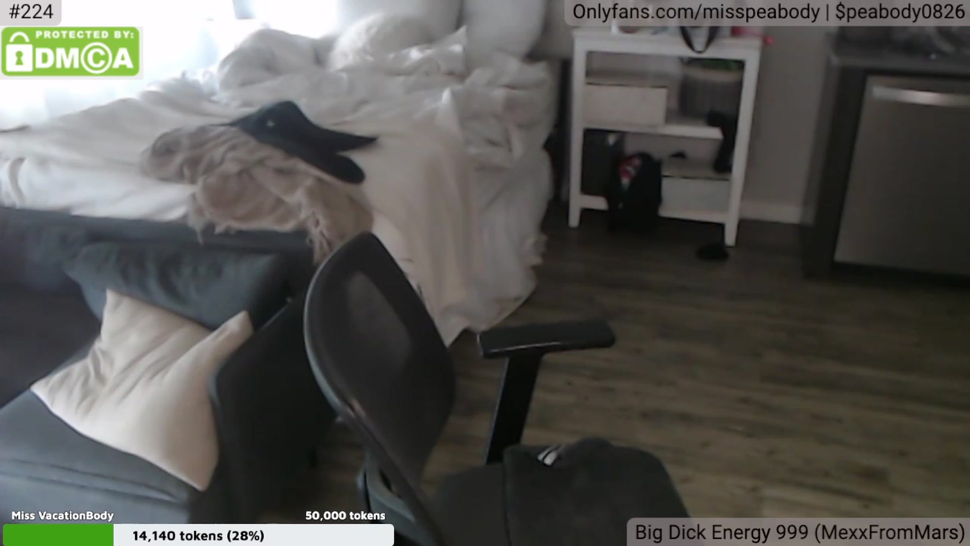 Gallery image thumbnail from MissPeabody's myfreecams stream on, 06/01/2023, 18:15 image 12 of 20