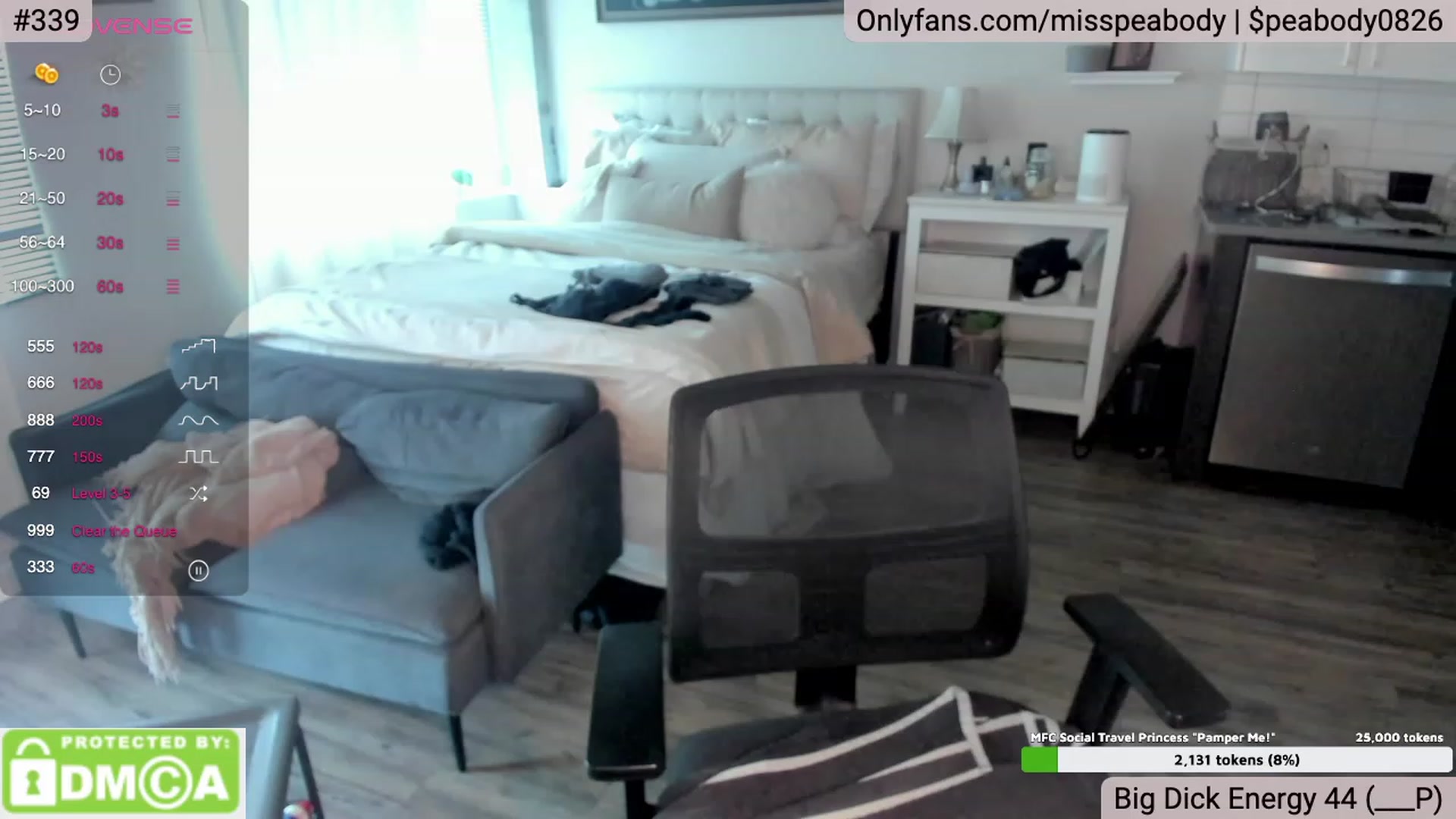 Gallery image thumbnail from MissPeabody's myfreecams stream on, 08/22/2023, 15:35 image 14 of 20