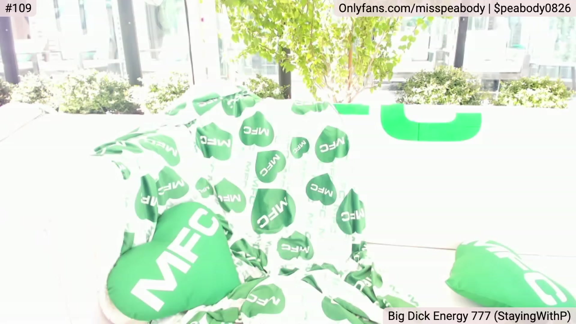 Gallery image thumbnail from MissPeabody's myfreecams stream on, 10/10/2023, 20:40 image 14 of 20