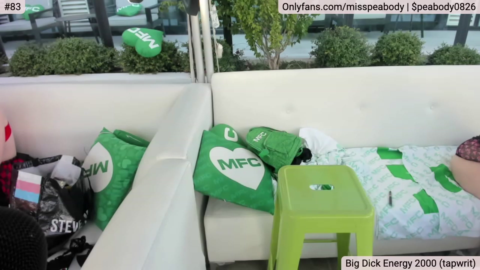 Gallery image thumbnail from MissPeabody's myfreecams stream on, 10/12/2023, 24:20 image 4 of 20