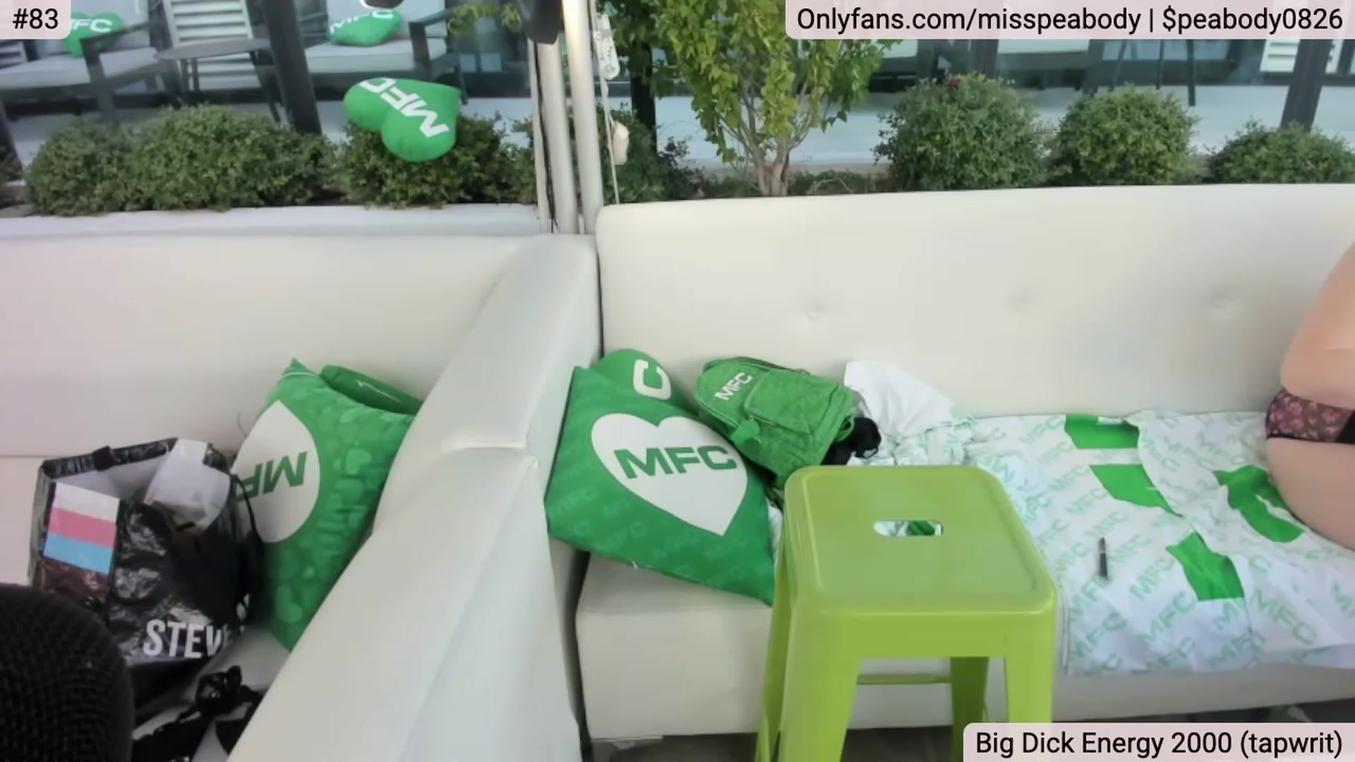Gallery image thumbnail from MissPeabody's myfreecams stream on, 10/12/2023, 24:20 image 9 of 20