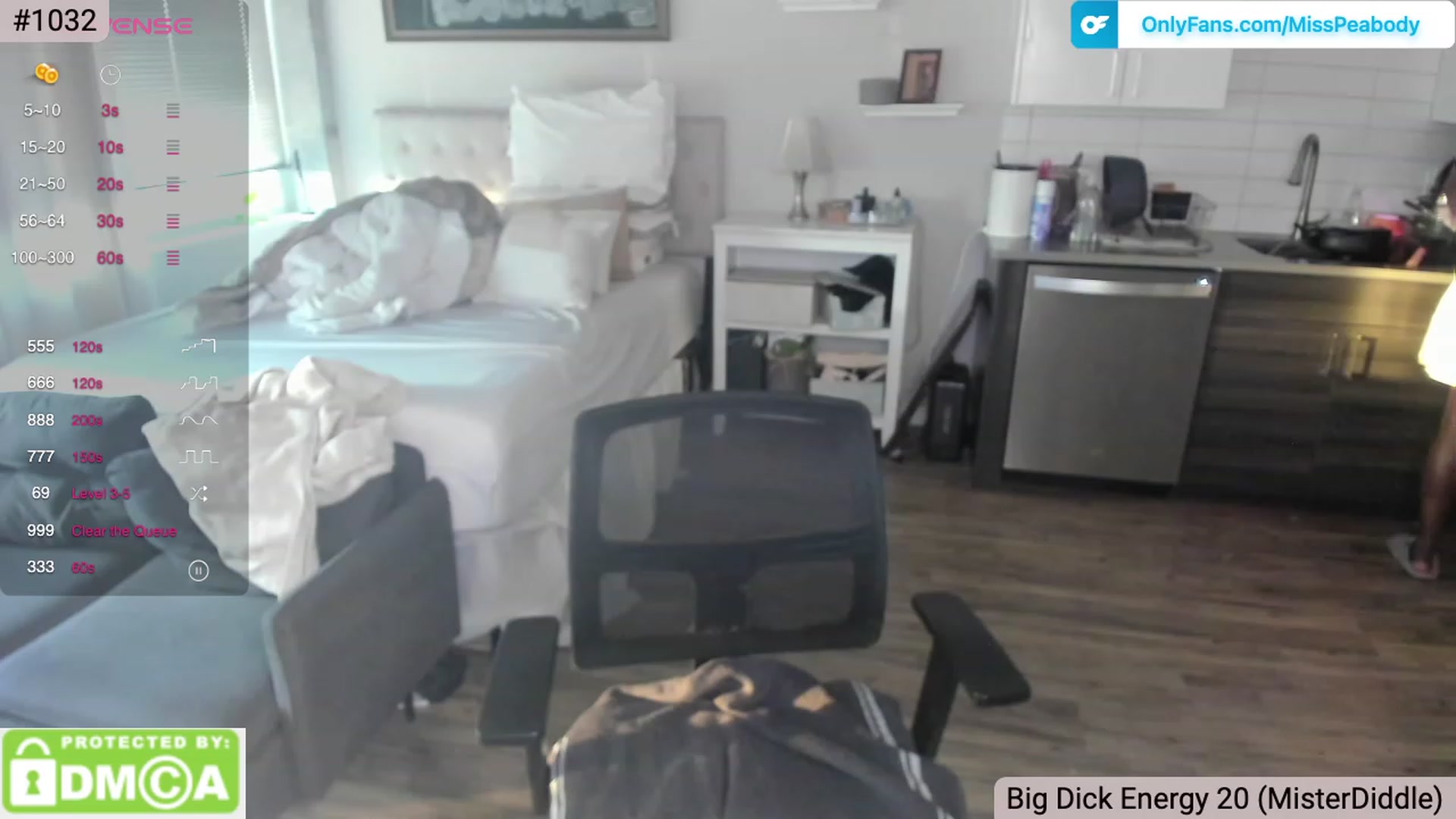 Gallery image thumbnail from MissPeabody's myfreecams stream on, 11/13/2023, 01:36 image 2 of 20