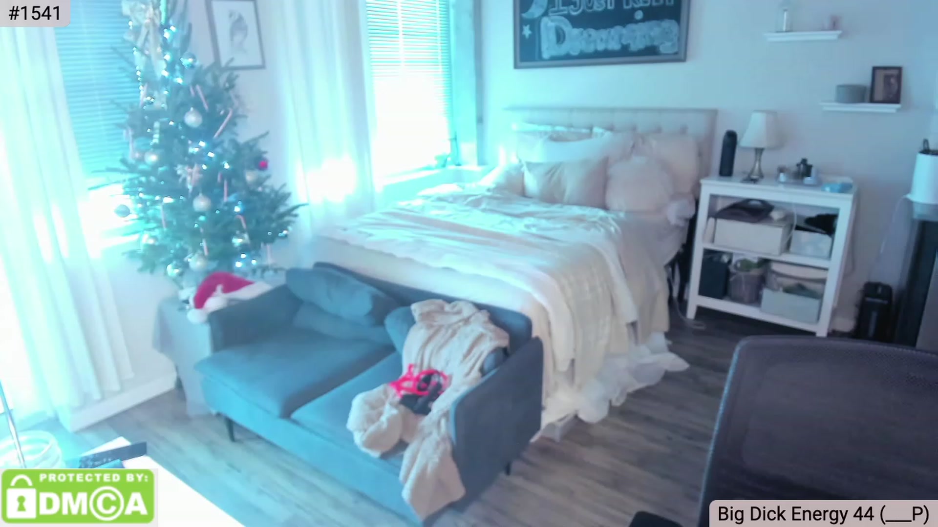 Gallery image thumbnail from MissPeabody's myfreecams stream on, 12/12/2023, 14:13 image 13 of 20