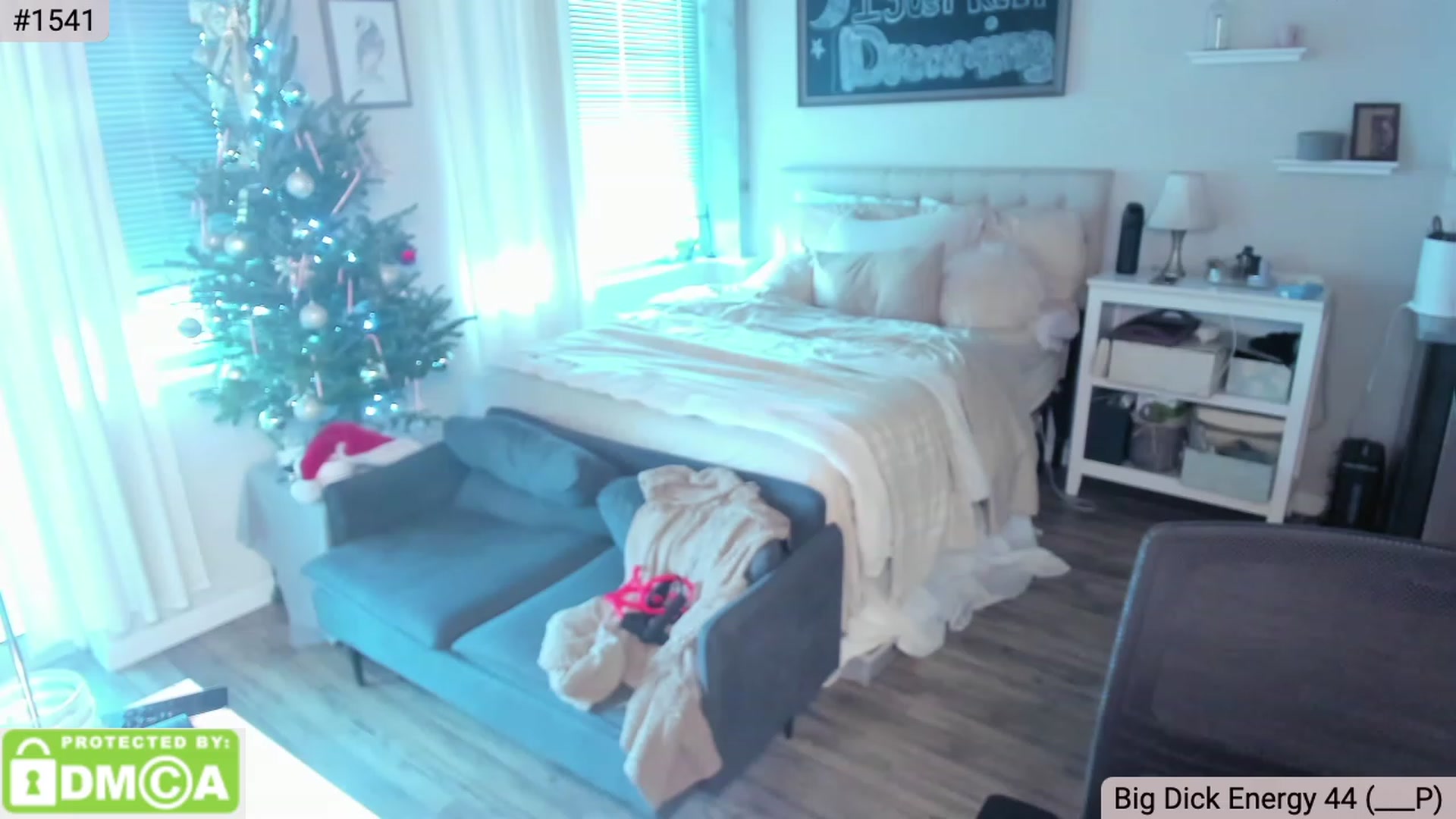 Gallery image thumbnail from MissPeabody's myfreecams stream on, 12/12/2023, 14:13 image 9 of 20